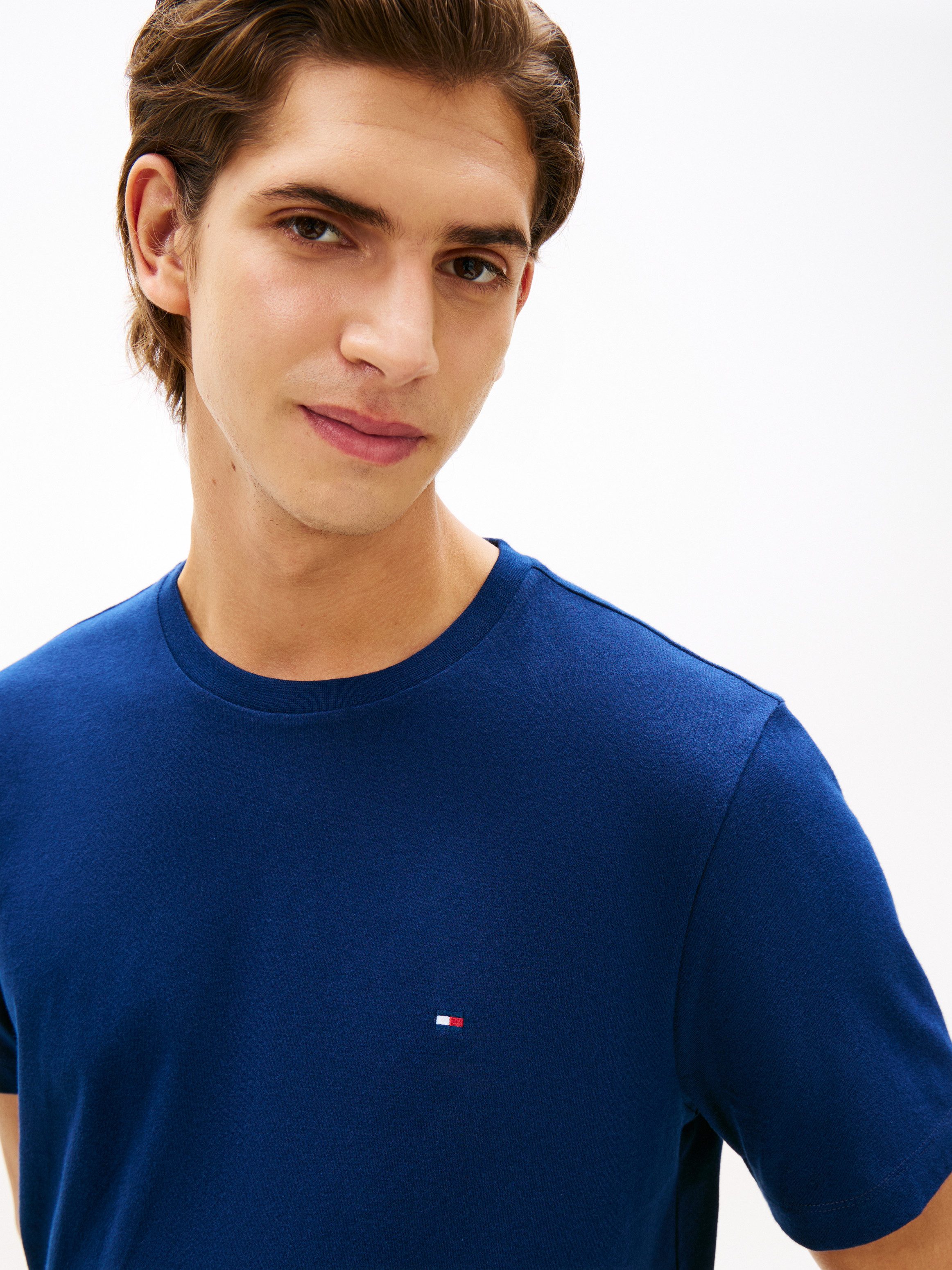 Tommy Hilfiger T-Shirt ESSENTIAL REGULAR FIT SOLID mit Stickerei unifarben, casual, Baumwolle, Rundhals