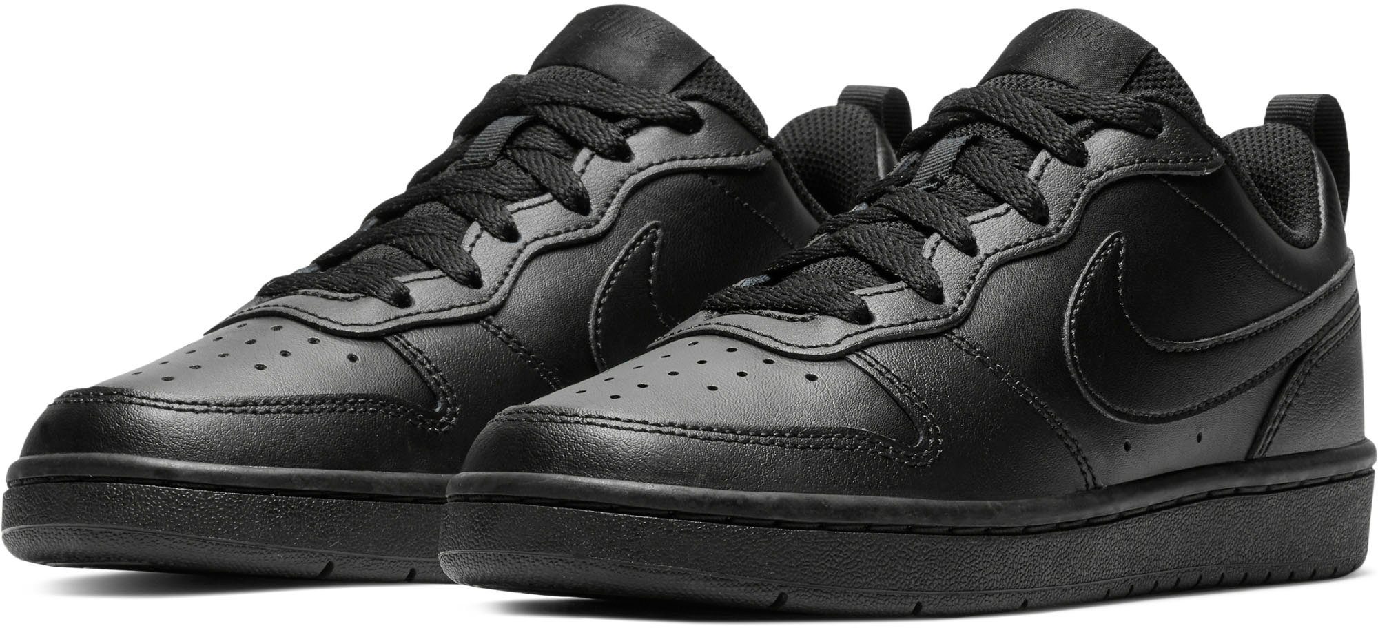 Nike Sportswear Court Borough Sneaker Design auf den Spuren des Air Force 1 schwarz