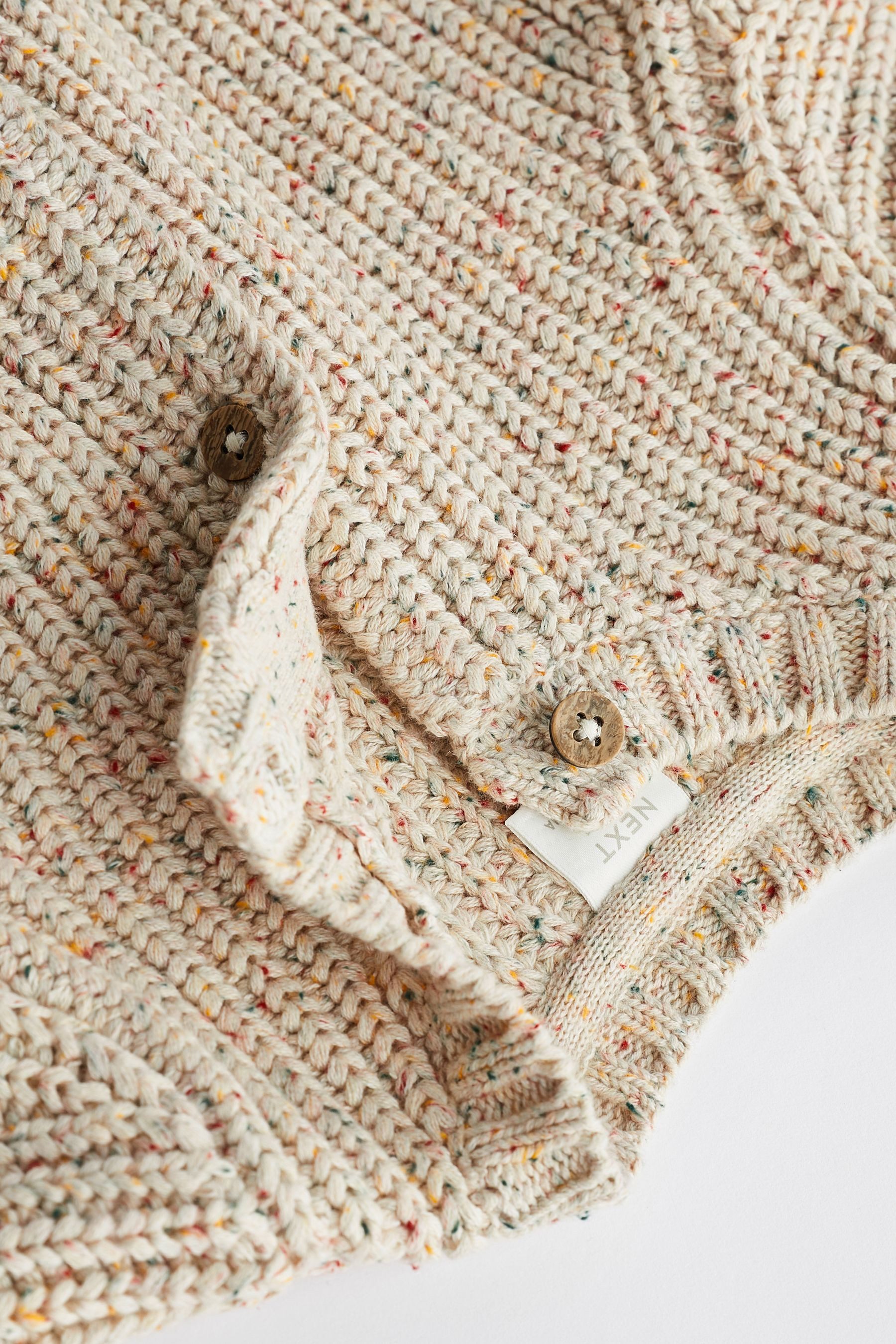 Next Strickjacke Grobgestrickte Baby-Strickjacke mit Strickerei (1-tlg)