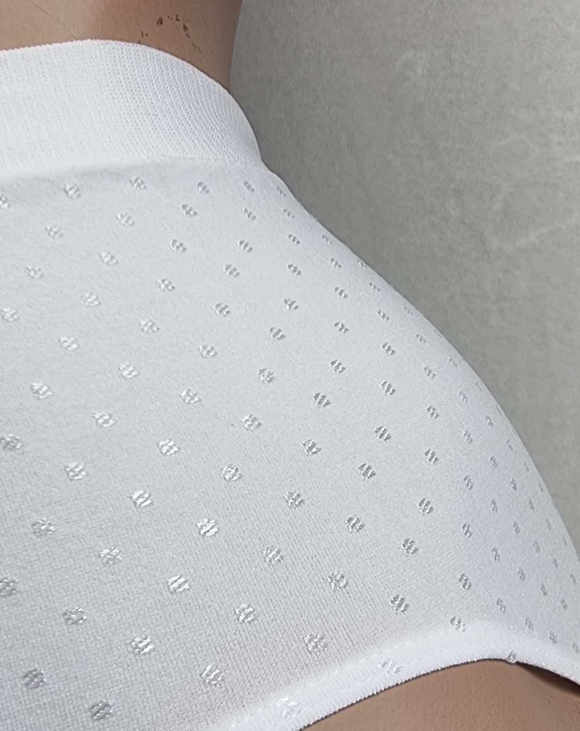 Dekker Taillenslip Damen Hüftslip Seamless 3er Pack ohne Nähte super elastisch (Packung, 3er - Pack) Satinpünktcken – Bild 4 von 5