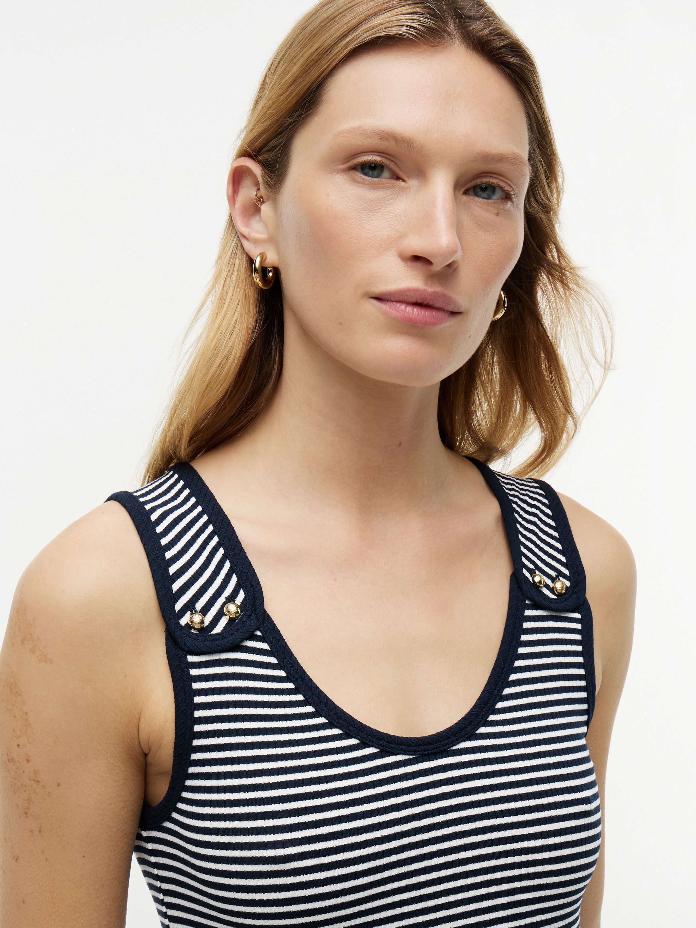 Tommy Hilfiger A-Linien-Kleid 5X2 RIB MIX MEDIA DRESS Baumwollmischung, figurbetont, Oberteil in gerippter Struktur