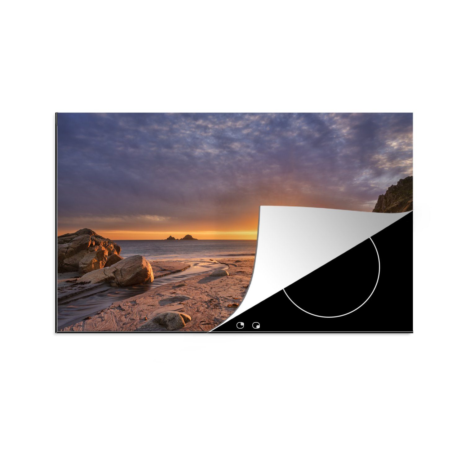 Strand dem Cornwall, cm, 83x51 für Arbeitsplatte Sonnenuntergang vor MuchoWow Ceranfeldabdeckung, tlg), küche (1 in Ein Herdblende-/Abdeckplatte Vinyl,