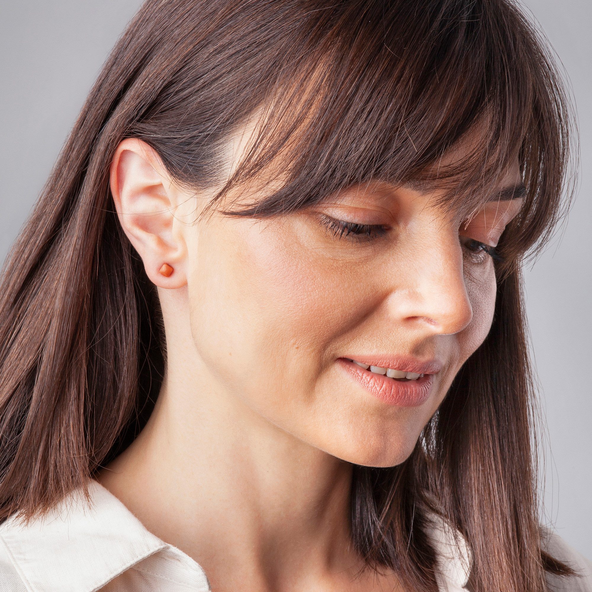 ALEXASCHA Paar Ohrstecker Minimalistische Stecker für jeden Tag • hypoallergener Glasschmuck