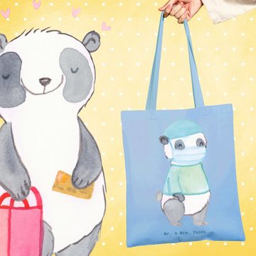 Mr. & Mrs. Panda Tragetasche Operationsassistent Herz - Sky Blue - Geschenk, Kollegin, Operationsa (1-tlg), Modisches Design