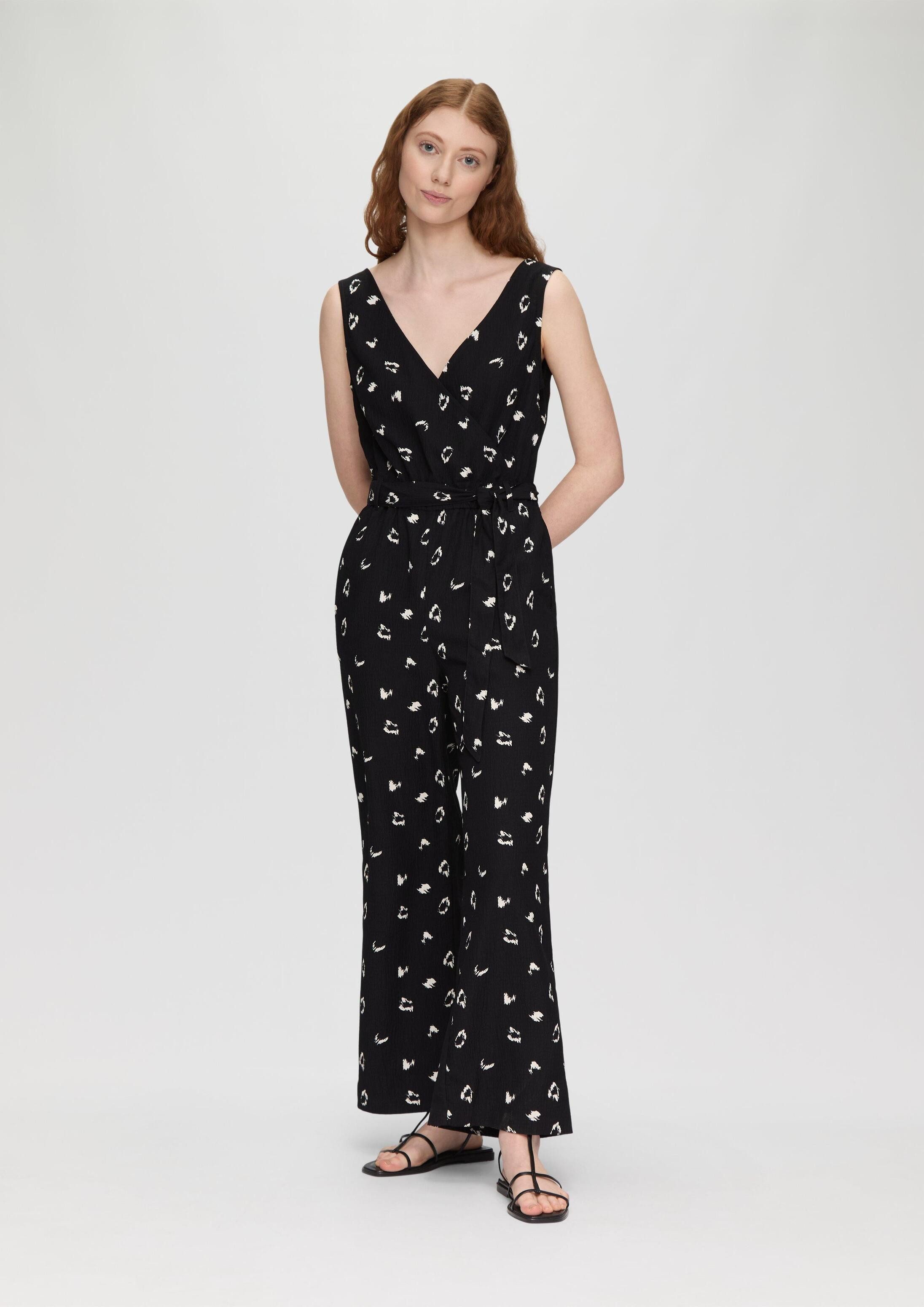 QS Jumpsuit Overall Ärmelloser Jumpsuit mit Eingrifftaschen und Bindeband