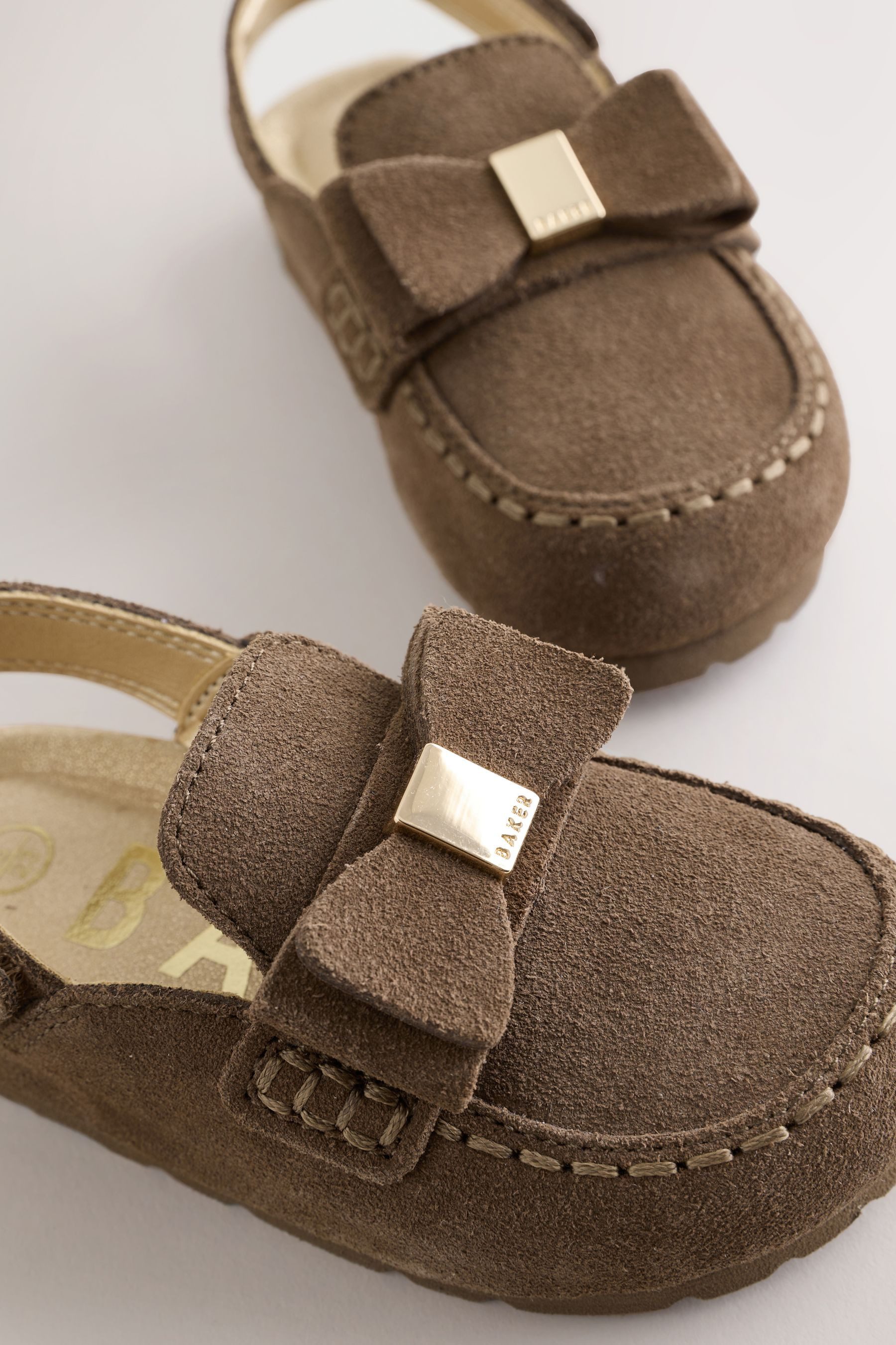 Baker by Ted Baker Baker by Ted Baker geblümte Mokassin-Clogs Clog (1-tlg)