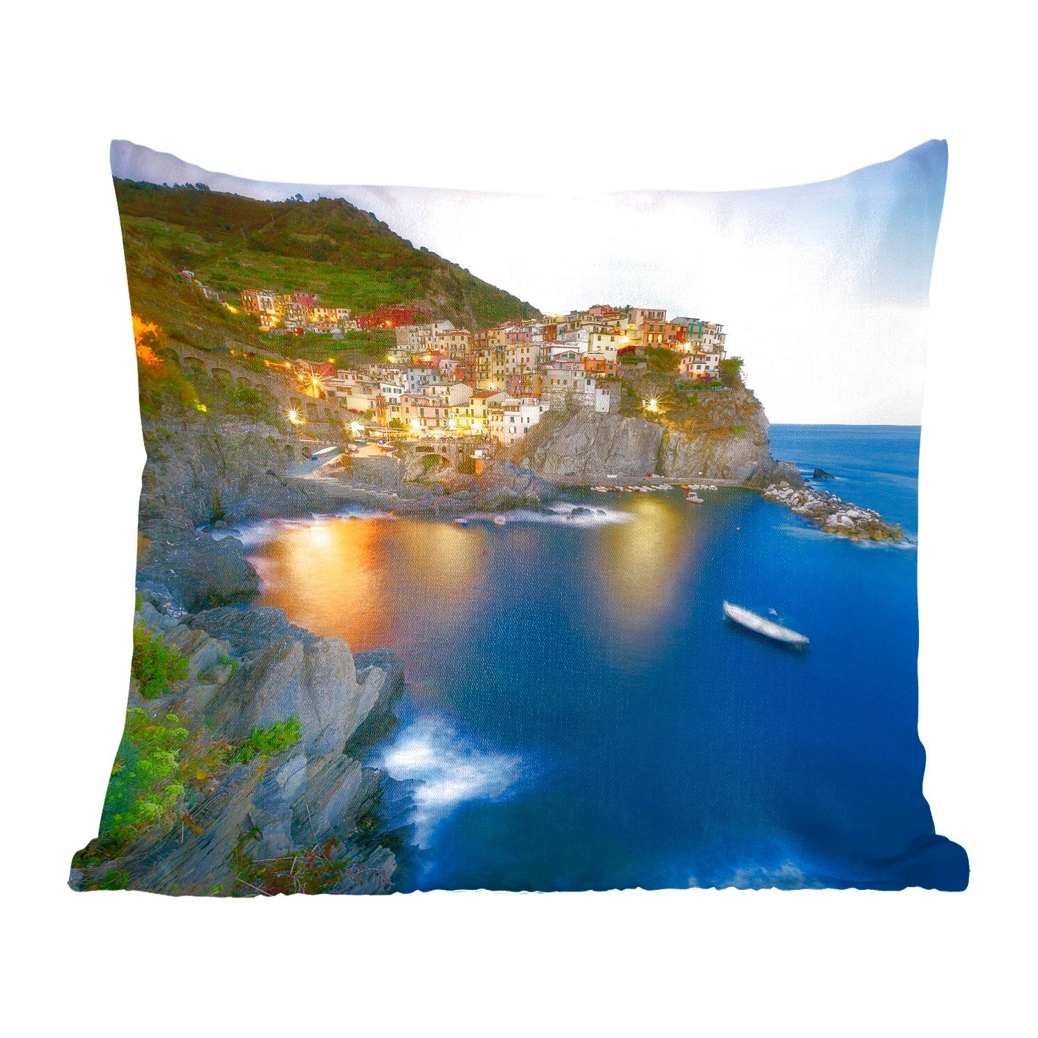 MuchoWow Dekokissen Cinque Terre am Abend und beleuchtet von den gelben Lichtern, Zierkissen mit Füllung für Wohzimmer, Schlafzimmer, Deko, Sofakissen