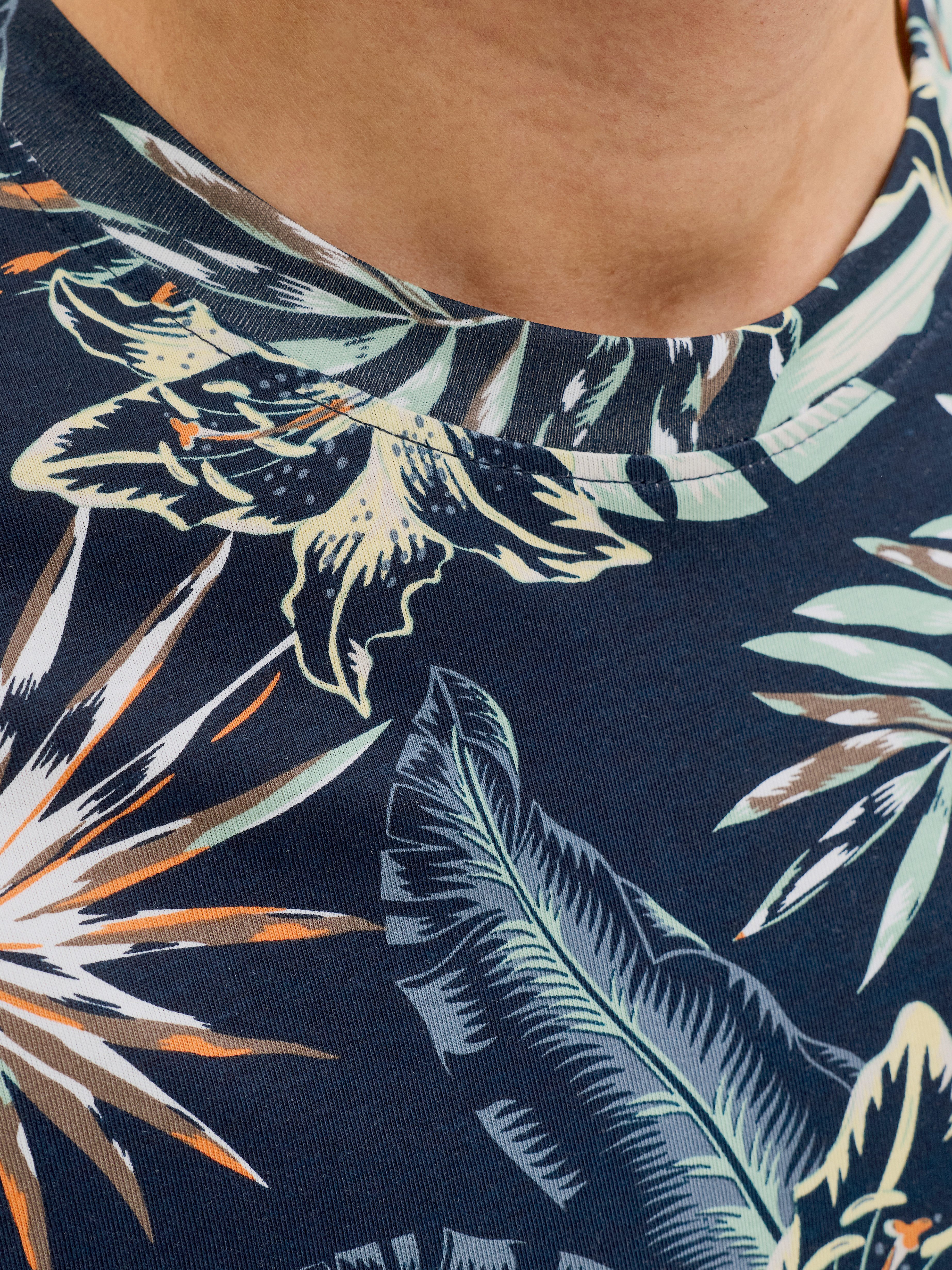 Jack & Jones Rundhalsshirt JJHONOLULU AOP TEE SS CREW NECK Baumwolle, regul günstig online kaufen