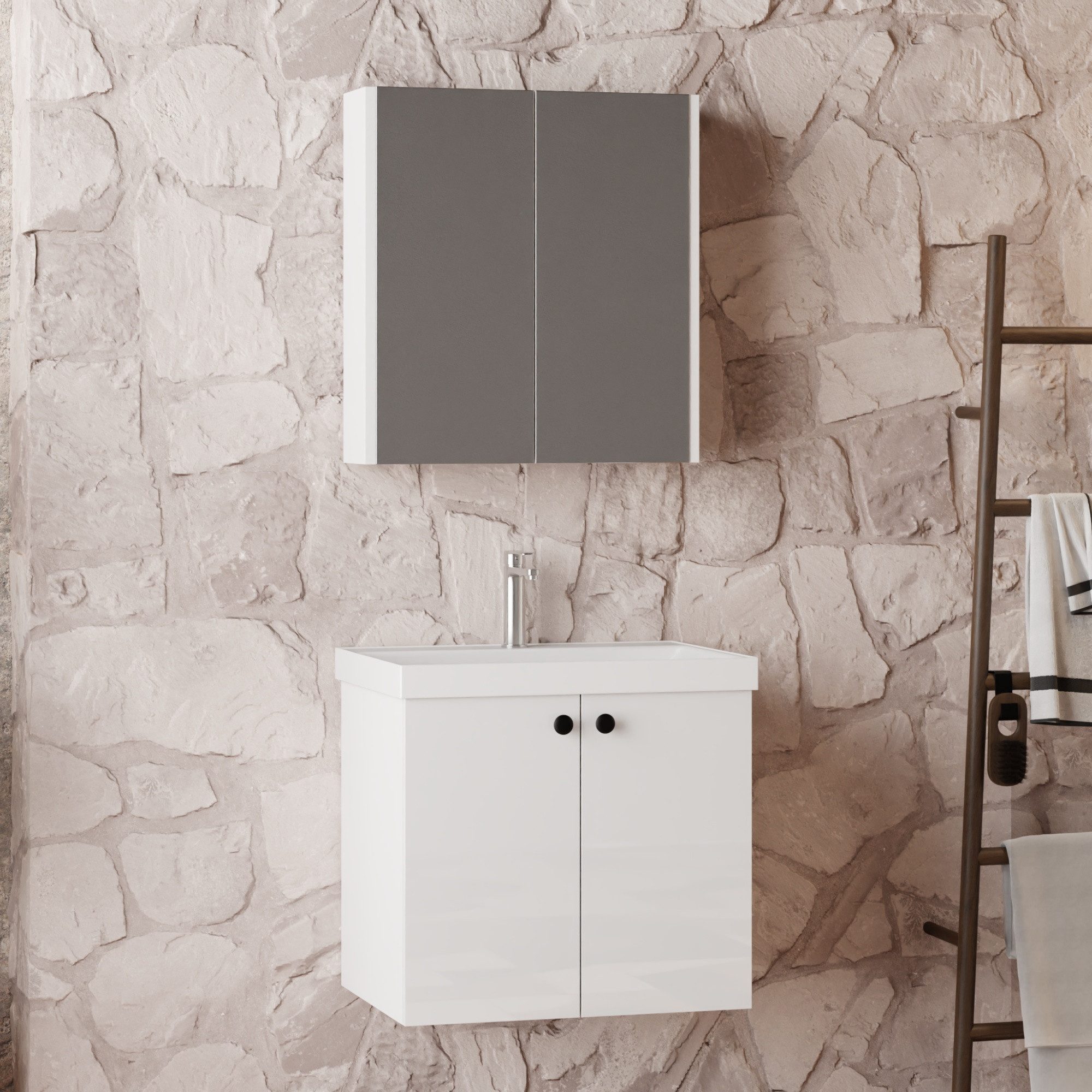 Karen Badmöbel-Set Badmöbel Set Mimoza, (Komplett-Set, Standartmäßig 3-Teilig (Unterschrank, Spiegelschrank, Waschbecken), 3-St., Der Lieferumfang umfasst Unterschrank, Spiegelschrank und Waschbecken), Weiße Hochglanzoptik, Knopfgriffe, Softclose