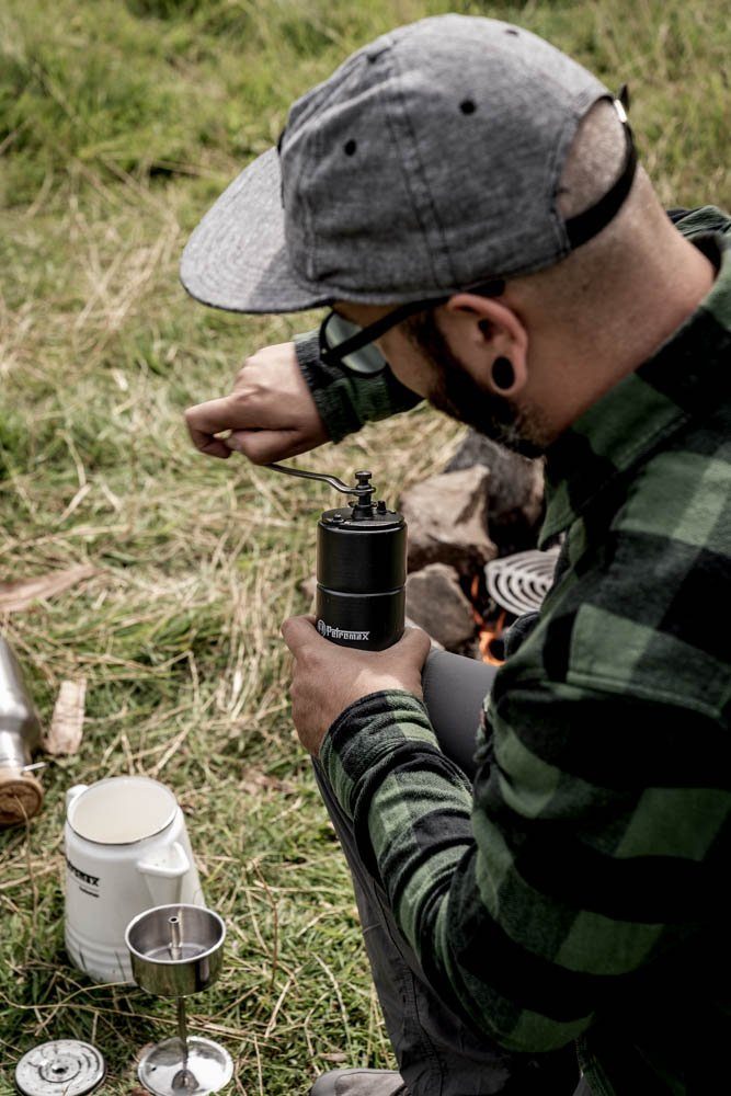 Petromax Kaffeemühle Handkaffeemühle Gusseisen, Kegelmahlwerk, 17,00 g Bohnenbehälter