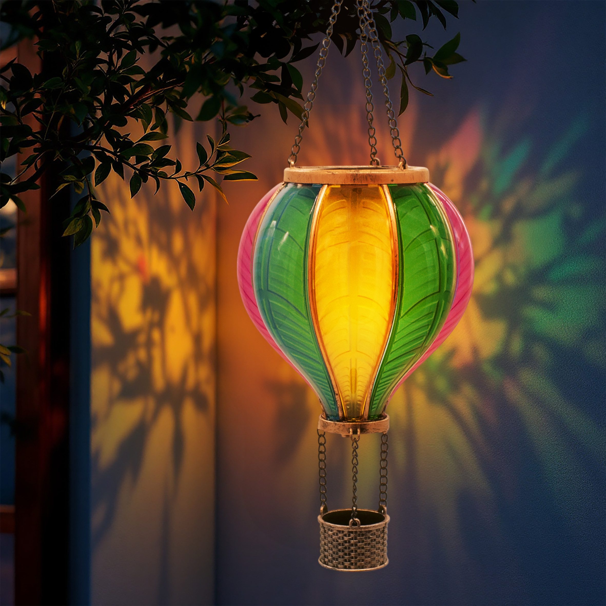 Spetebo LED Dekolicht Solar LED Heißluftballon bunt zum Hängen, Dämmerungssensor, LED fest integriert, warm weiß, Garten Lichtspiel mit Flammen Effekt warm weiß