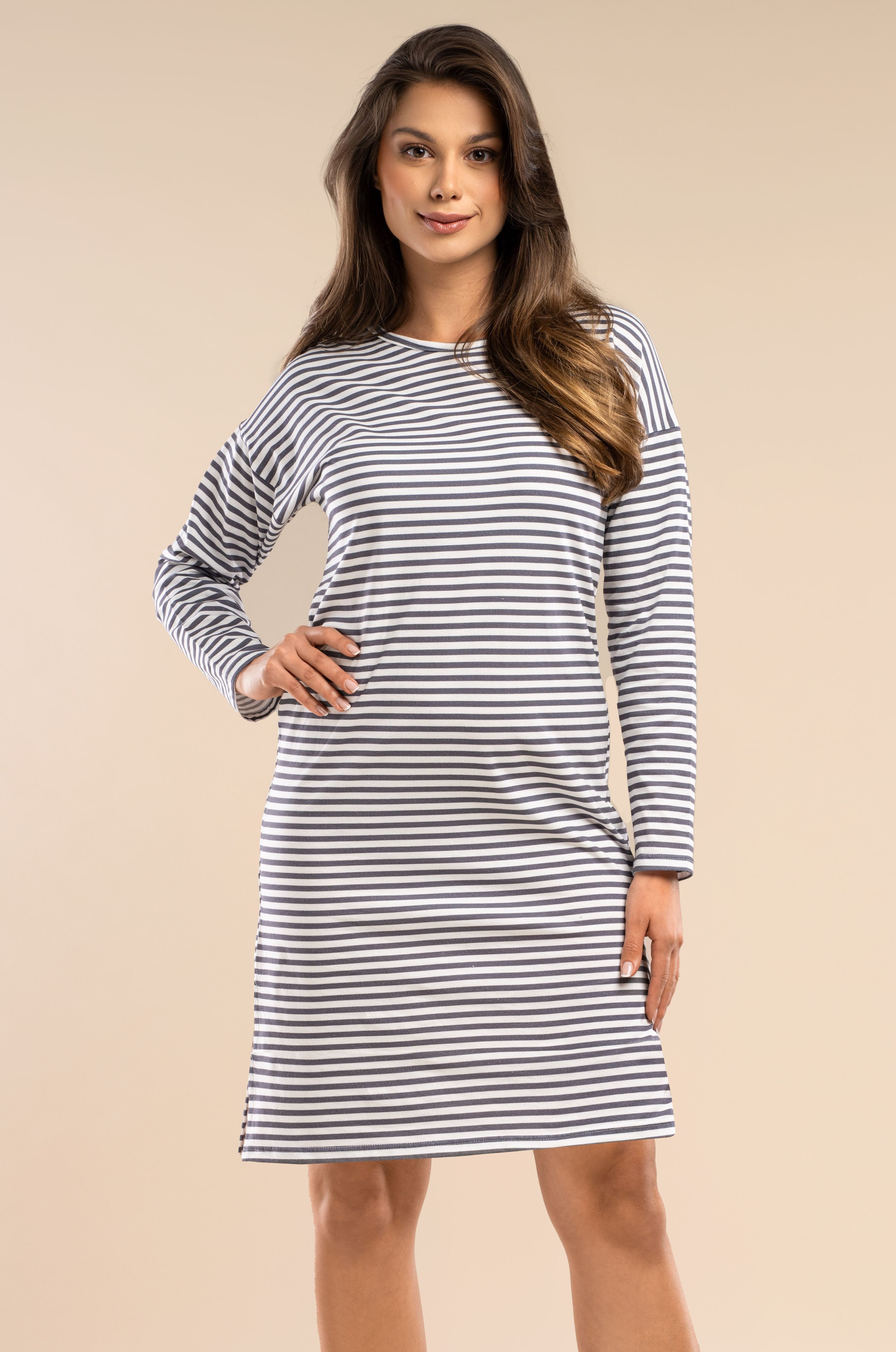 Mademoiselle Sommeil Nachthemd mit langen Ärmeln & anthrazitfarbenen Streif günstig online kaufen