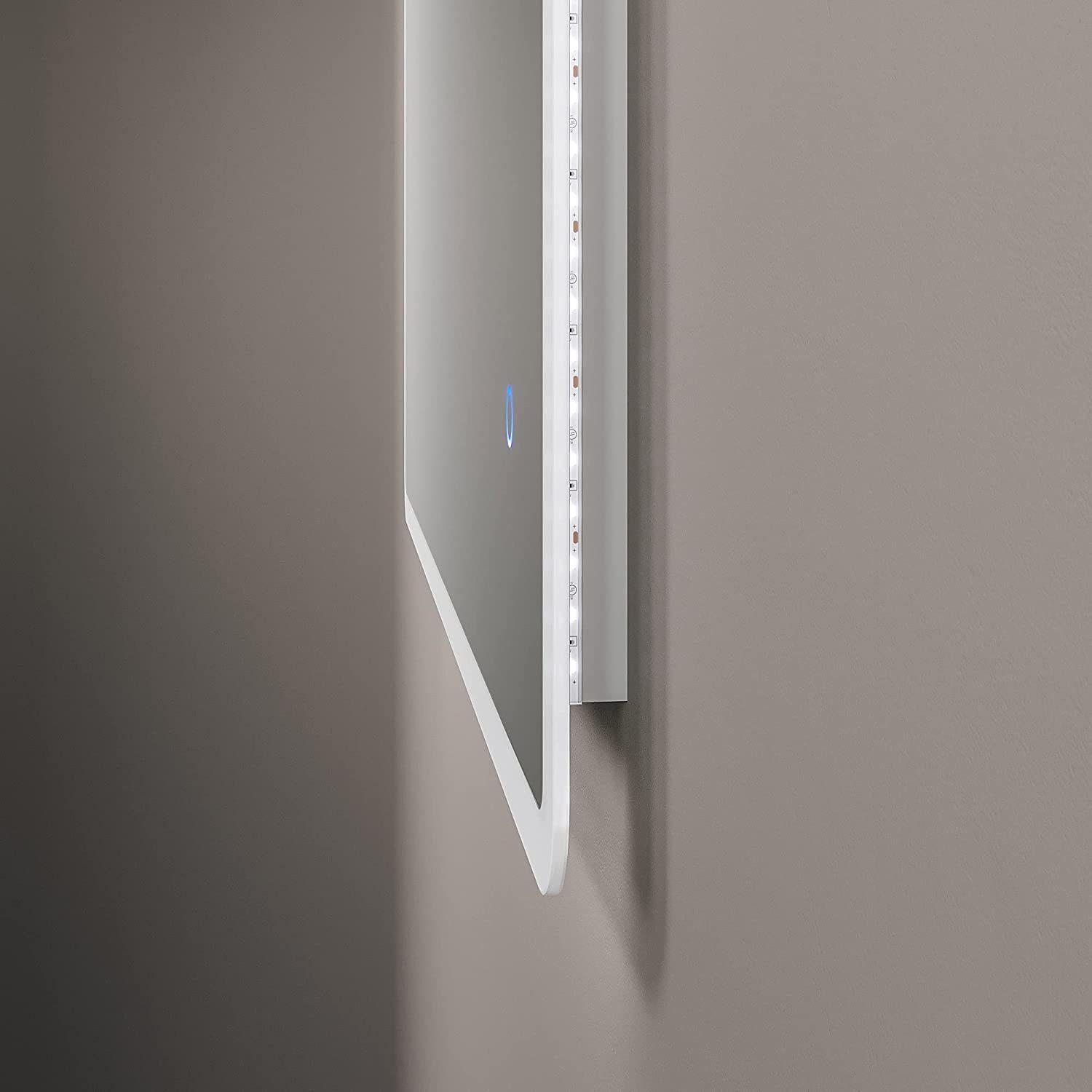 AQUABATOS LED-Lichtspiegel LED Badspiegel Badezimmerspiegel Bad Spiegel mit Beleuchtung 70x50cm, Dimmbar Touch Schalter Kaltweiß 6400K IP44 Energiesparend – Bild 5 von 5