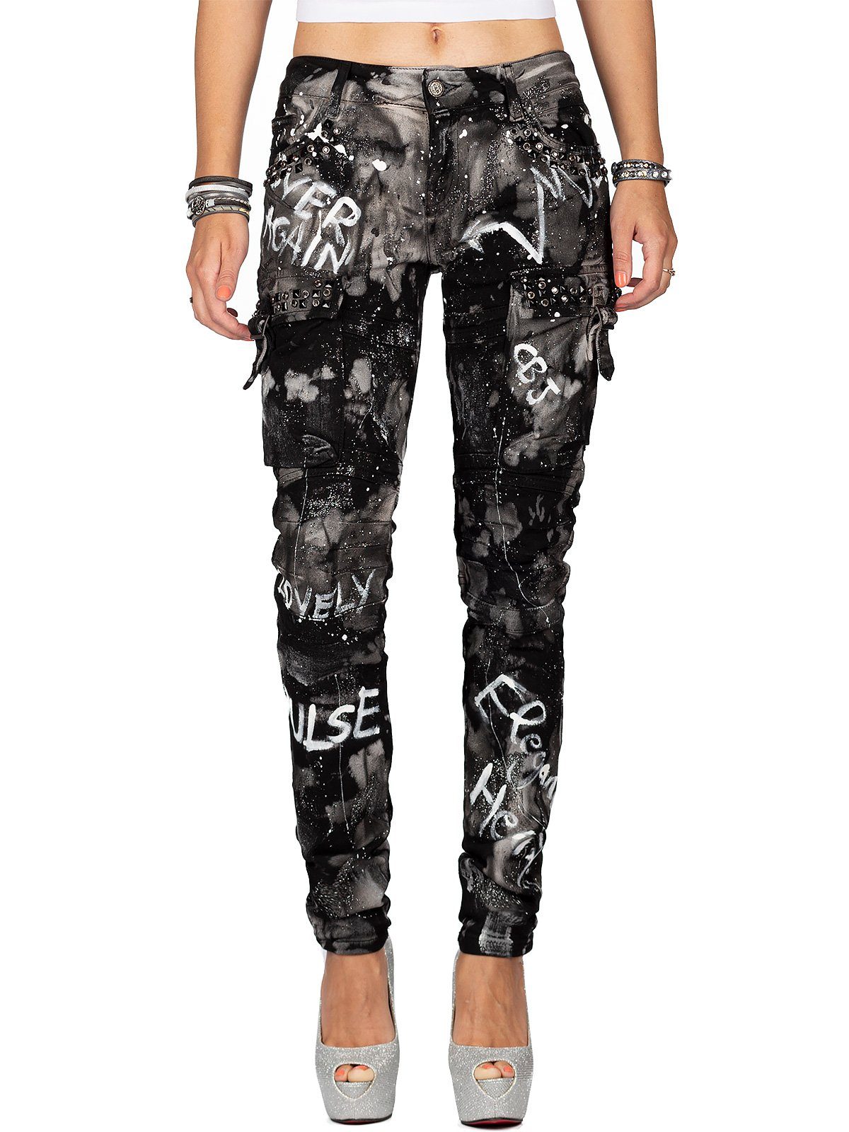 Cipo & Baxx Straight-Jeans Damen Straight Fit Biker Hose Mid Waist BA-WD397 Aufwendiges Design mit Schriftzügen und Strasssteinen
