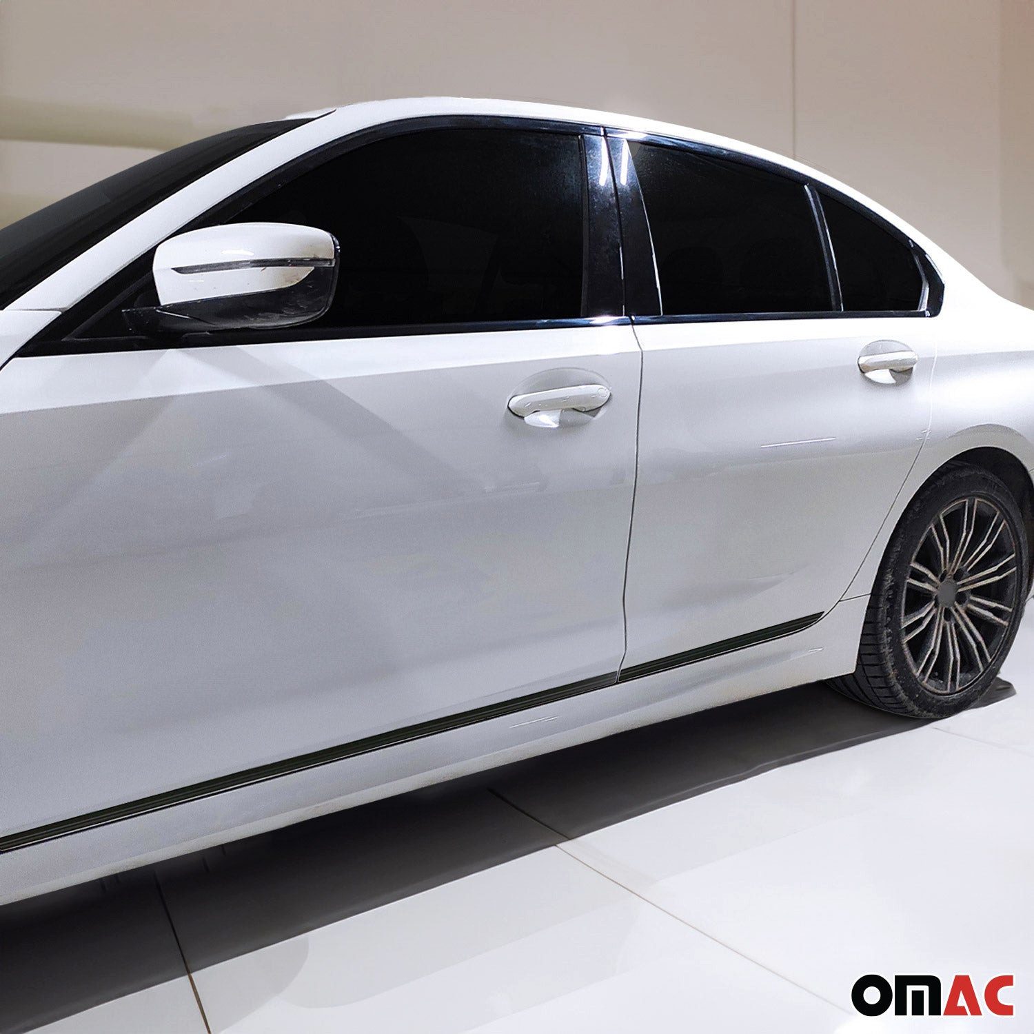 OMAC Zierleisten-Aufkleber Seitentürleiste für Nissan Micra Note Leaf Alu Schwarz 4x, (4tlg), Langlebig,Einfache Reinigung,Einfache Installation,Rostbeständig