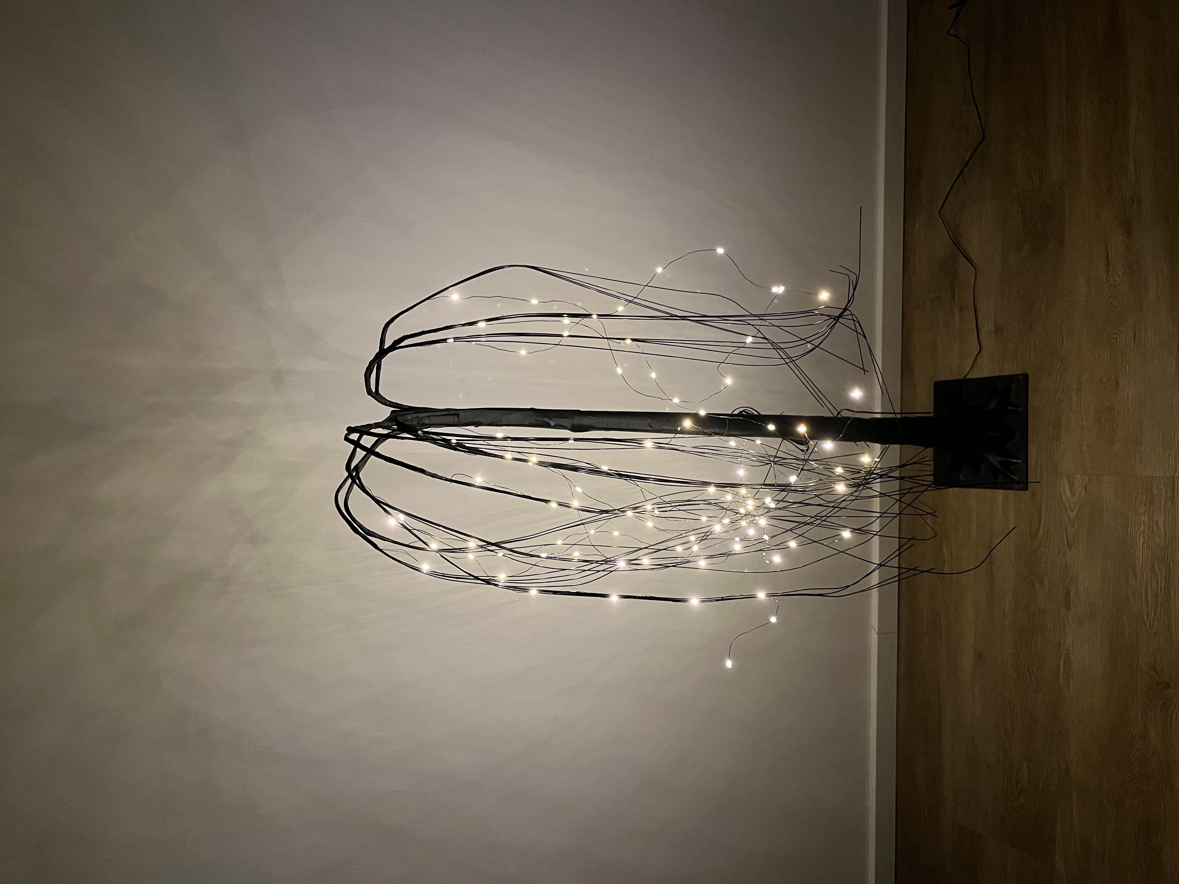 Nipach LED Baum Weidenbaum Trauerweide Deko-Baum 96 LED warm weiß schwarz 150 cm Timer, LED fest integriert, Warmweiß – Bild 5 von 5