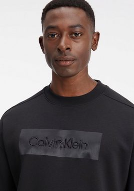 Calvin Klein Sweater EMBROIDERED COMFORT SWEATSHIRT mit hochschließendem Rundhalsausschnitt