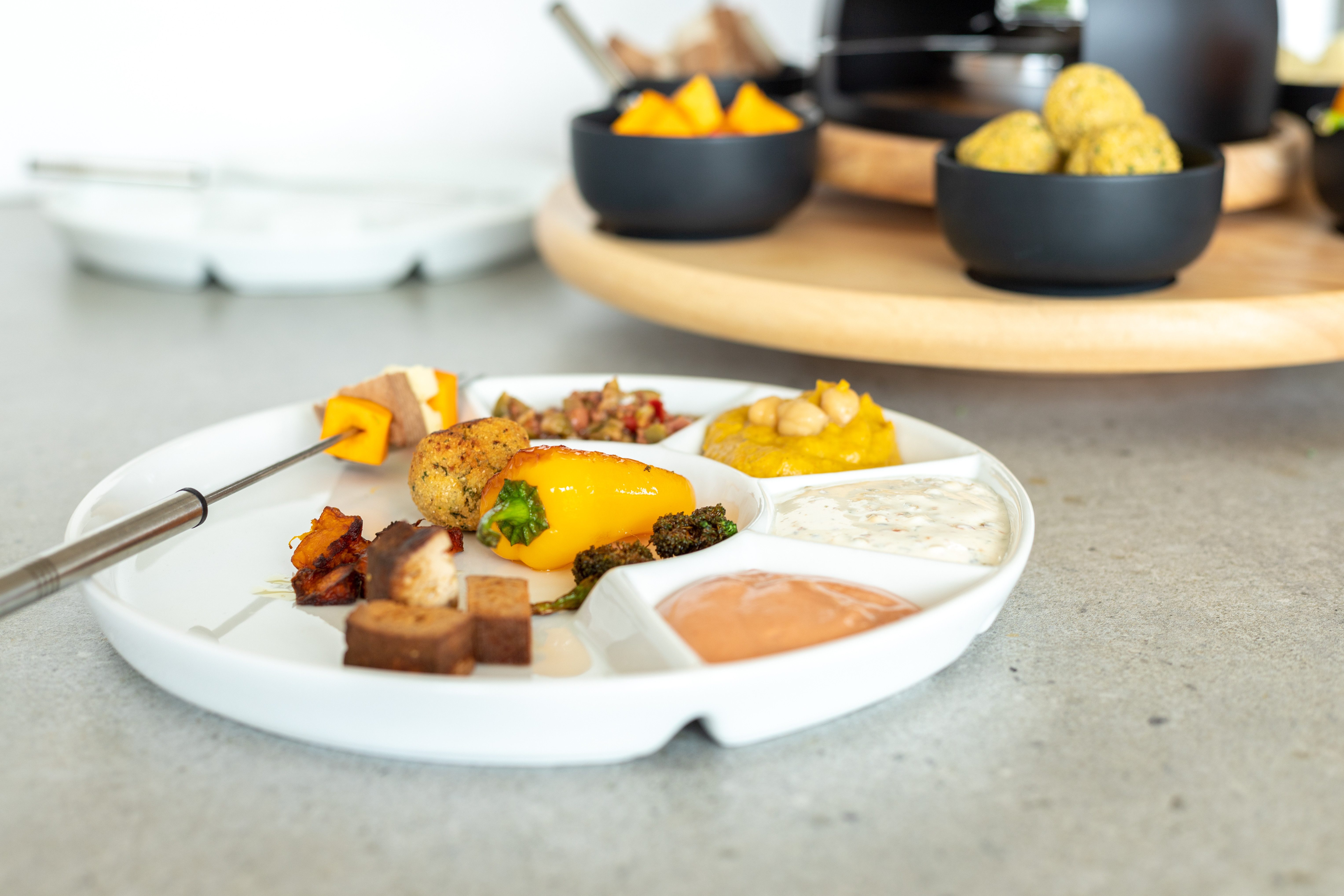 MÄSER Fondueteller Fondueteller Ø 24 cm, aus Porzellan, (4 St), Teller Set