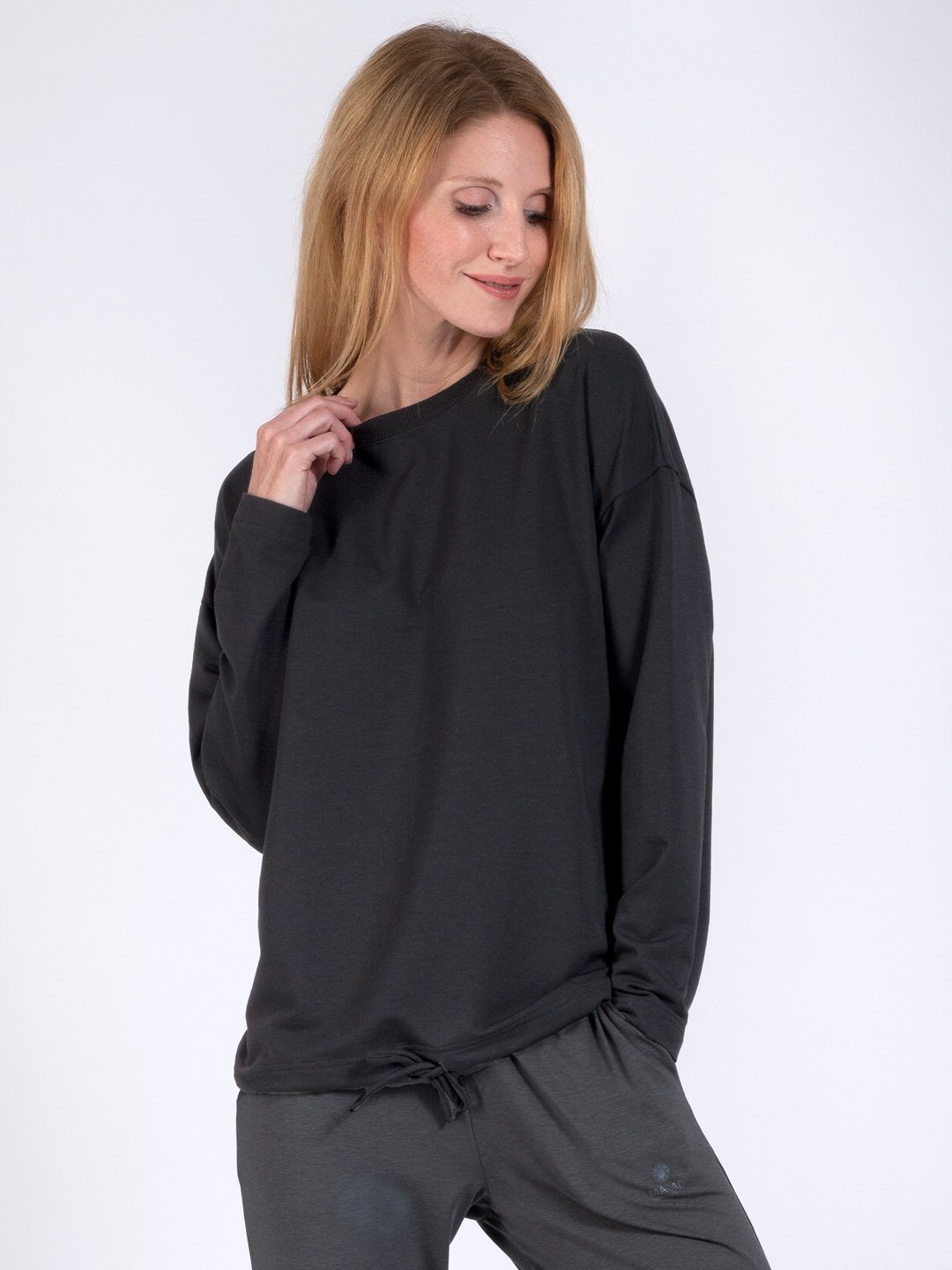 Magadi Yoga & schwarz aus Relax Naturmaterial Shirt weichem Gigi