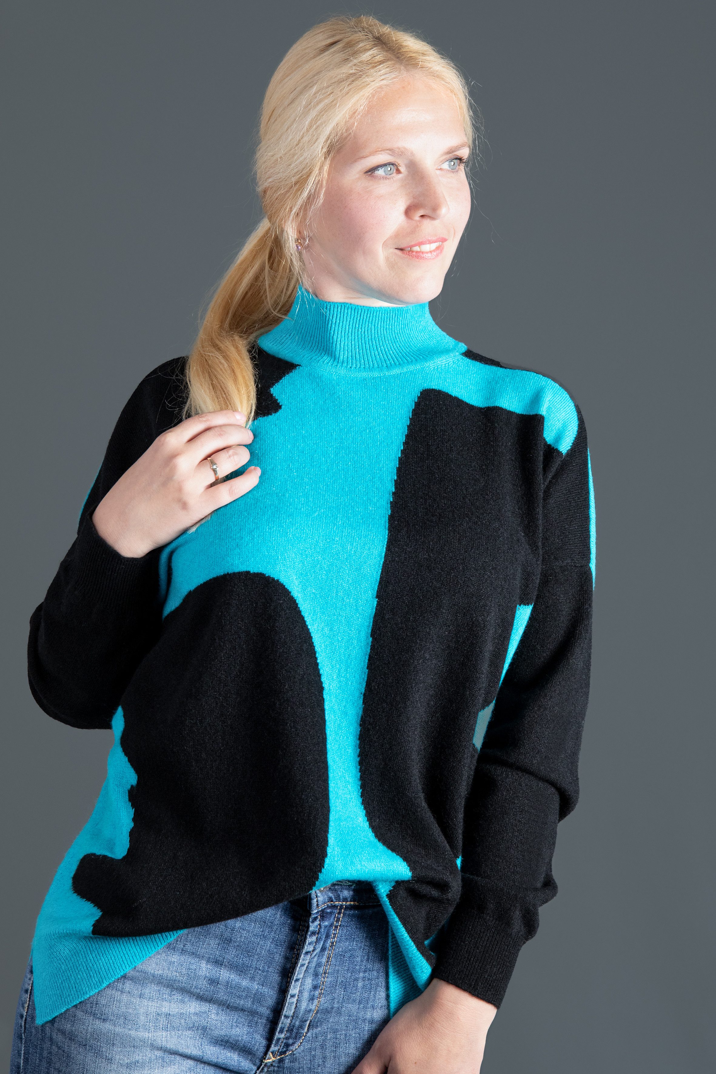 Ariun Kaschmirpullover Farbblock Design mit abstraktem Gesichmotiv günstig online kaufen