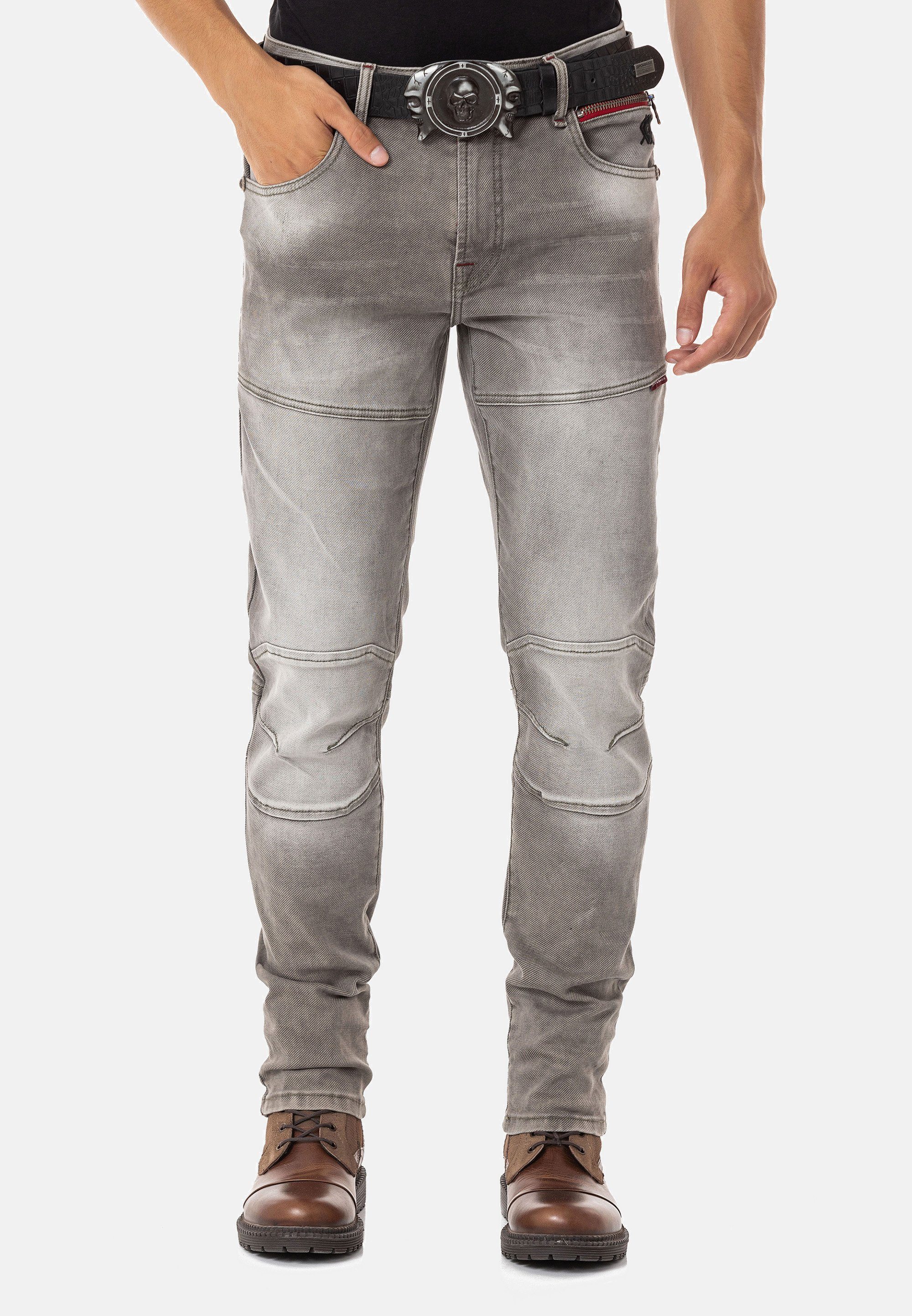 Cipo & Baxx Straight-Jeans mit cooler Used-Waschung