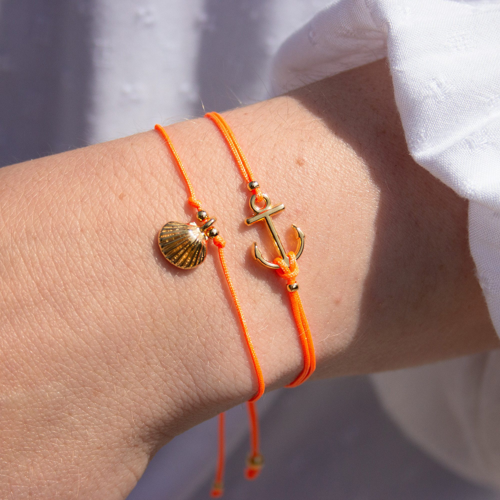 Bow & Hummingbird Armband Set Armband auf Karte - Anker - Meer-Erinnerungen, 24 Karat vergoldeter Anhänger