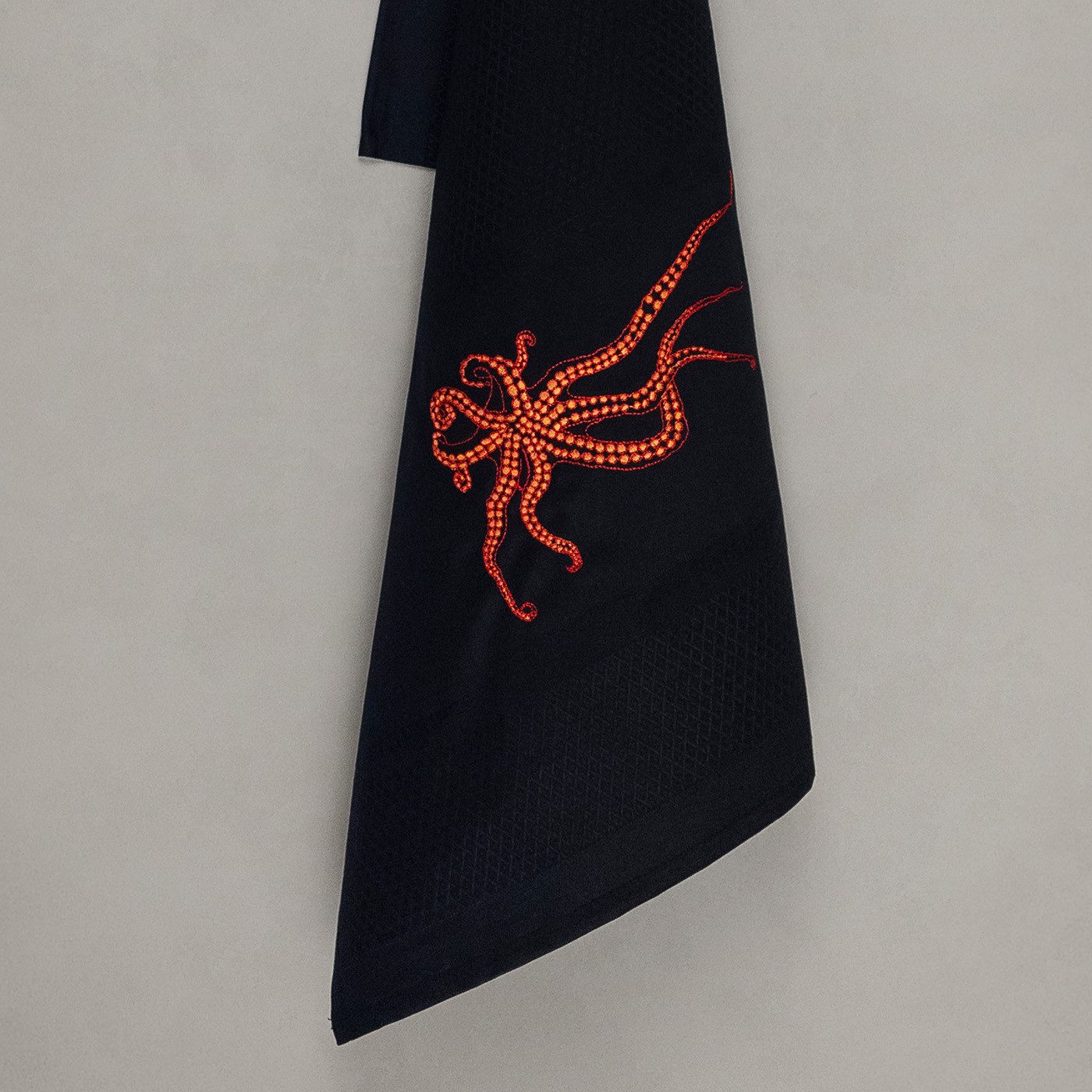 Vista Portuguese Geschirrtuch Oktopus mit exklusiver Stickerei, 100 % Baumwolle, schwarz