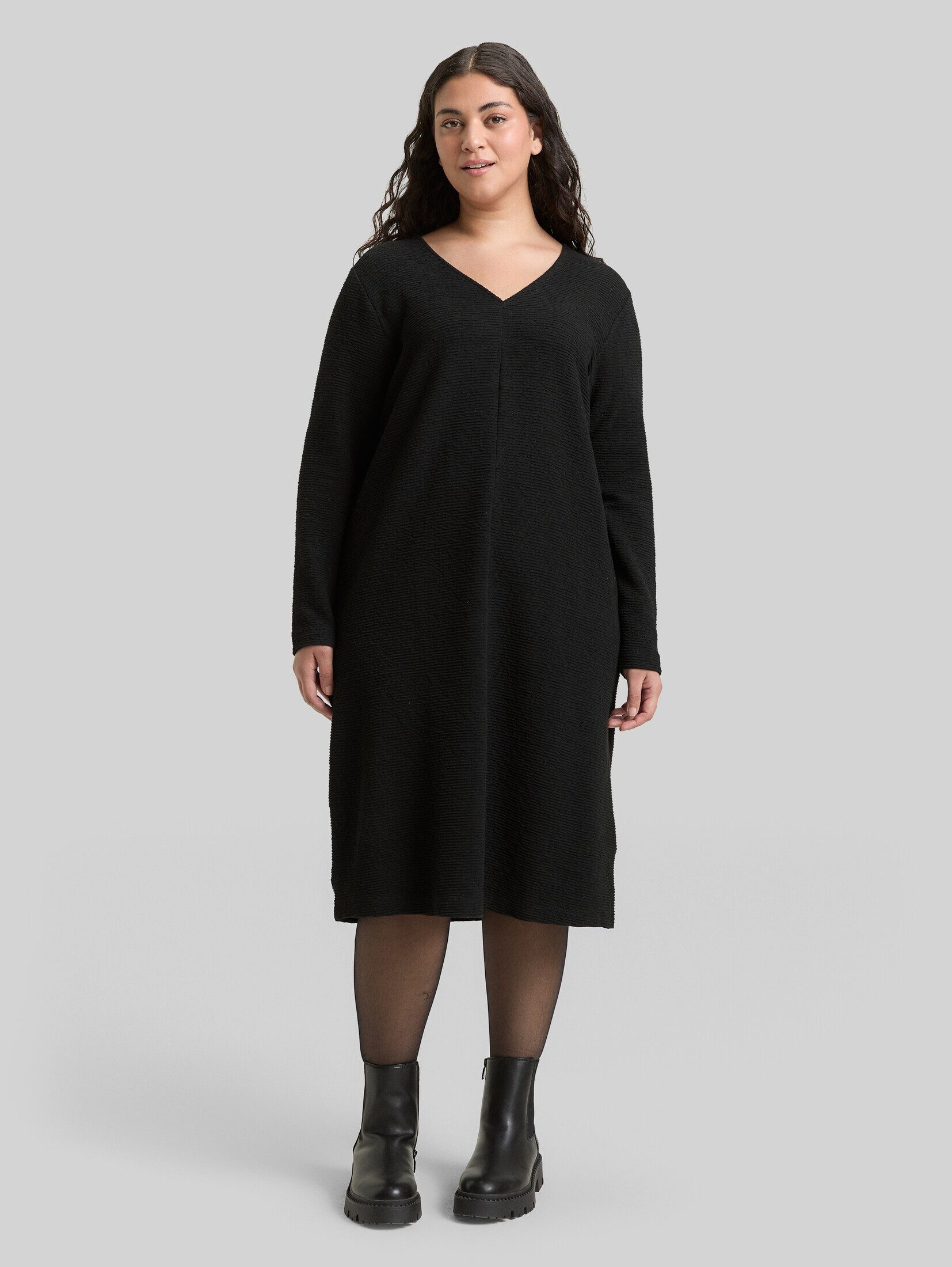 TOM TAILOR PLUS Sommerkleid Kleider & Jumpsuits Plus Size - Kleid mit Glitzer-Effekt