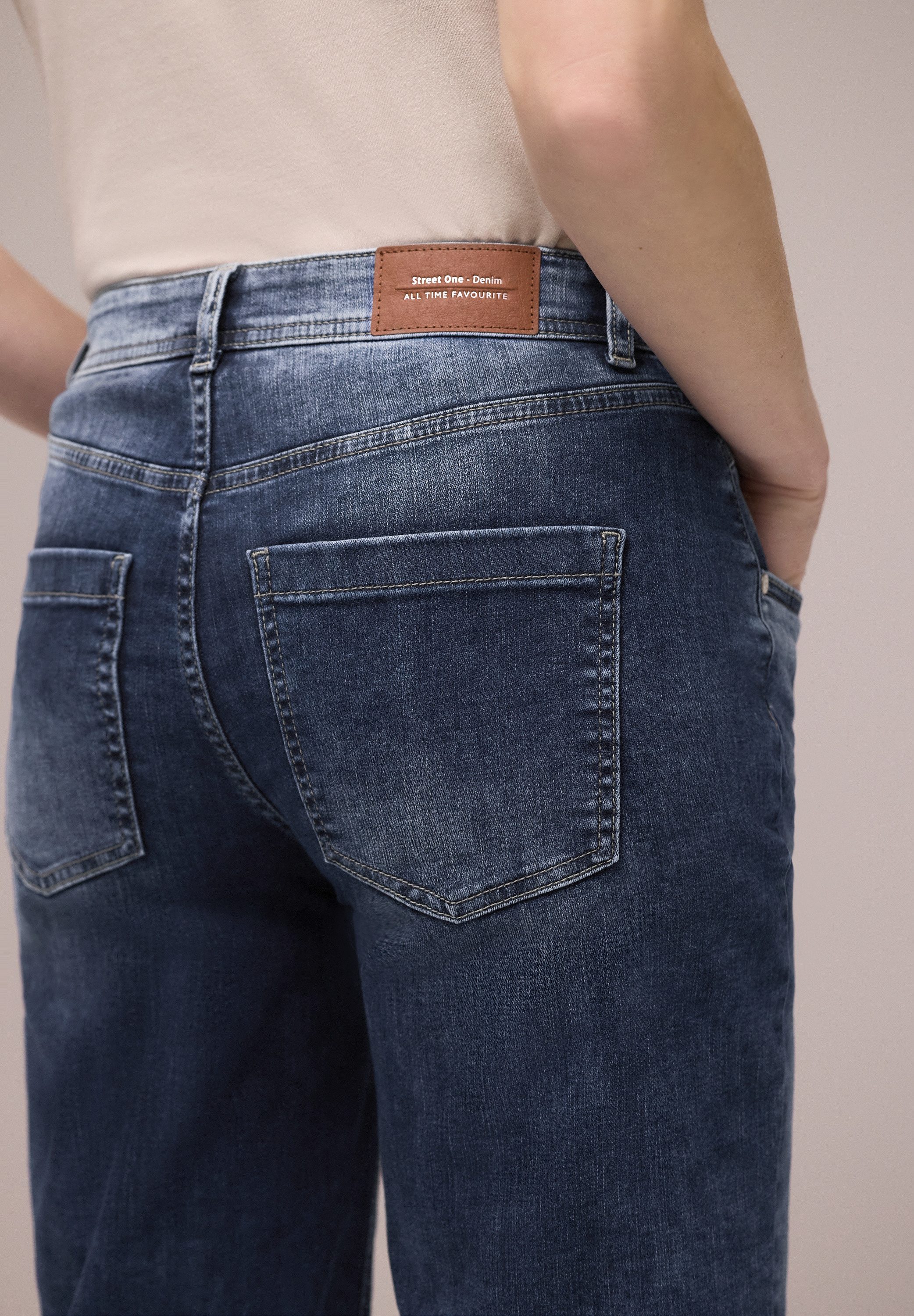 STREET ONE 7/8-Jeans Style Emee im Loose Fit und mit hohem Bund und Stretch