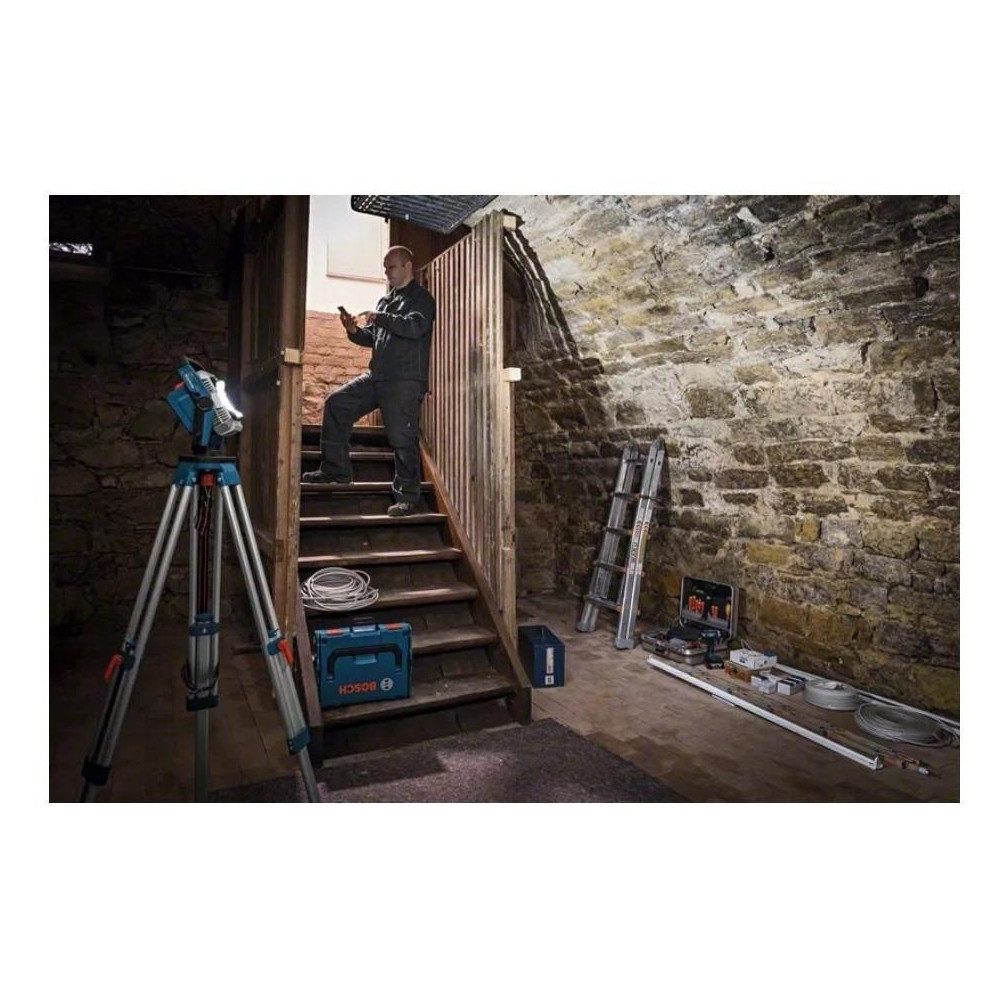 BOSCH Arbeitsleuchte Akku-Lampe GLI 18V-2200 C Professional Baustrahler, LED fest integriert, Neutralweiß