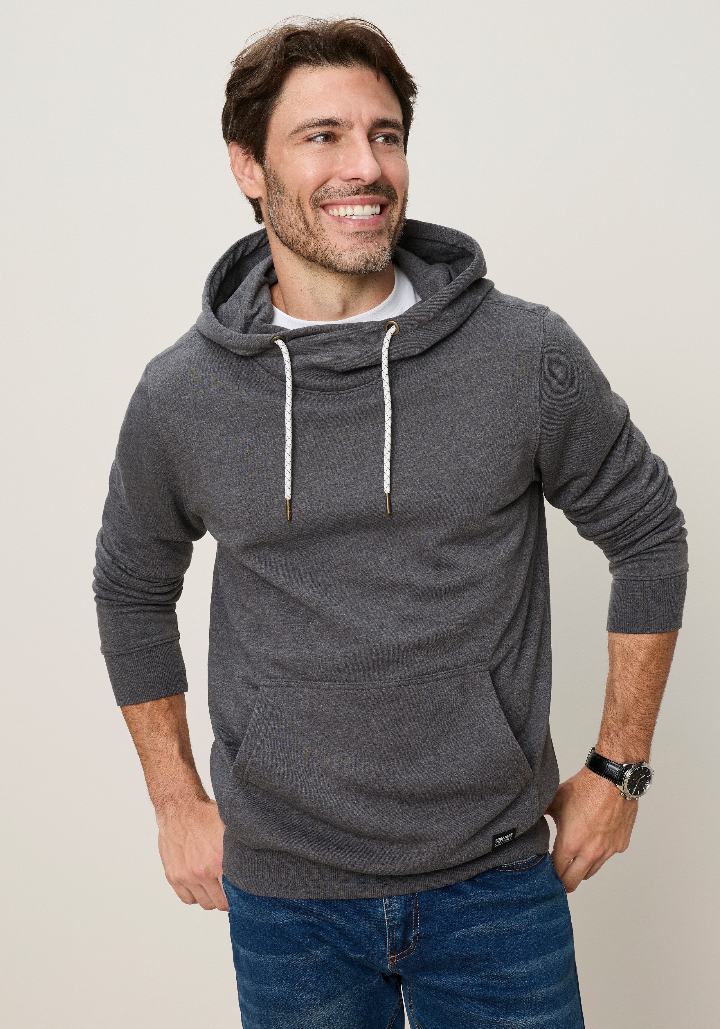 Man's World Kapuzensweatshirt mit hochschließendem Kragen, auch in großen Größen. € 24,99, (€ 24,99 pro 1 Stk).