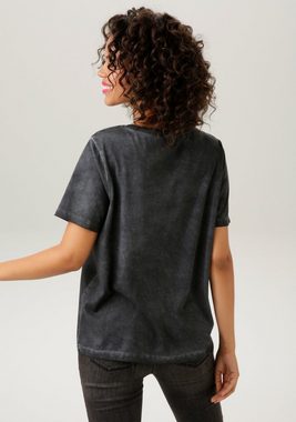 Aniston CASUAL T-Shirt mit Folienprint verzierter Bärchen-Frondruck - NEUE KOLLEKTION