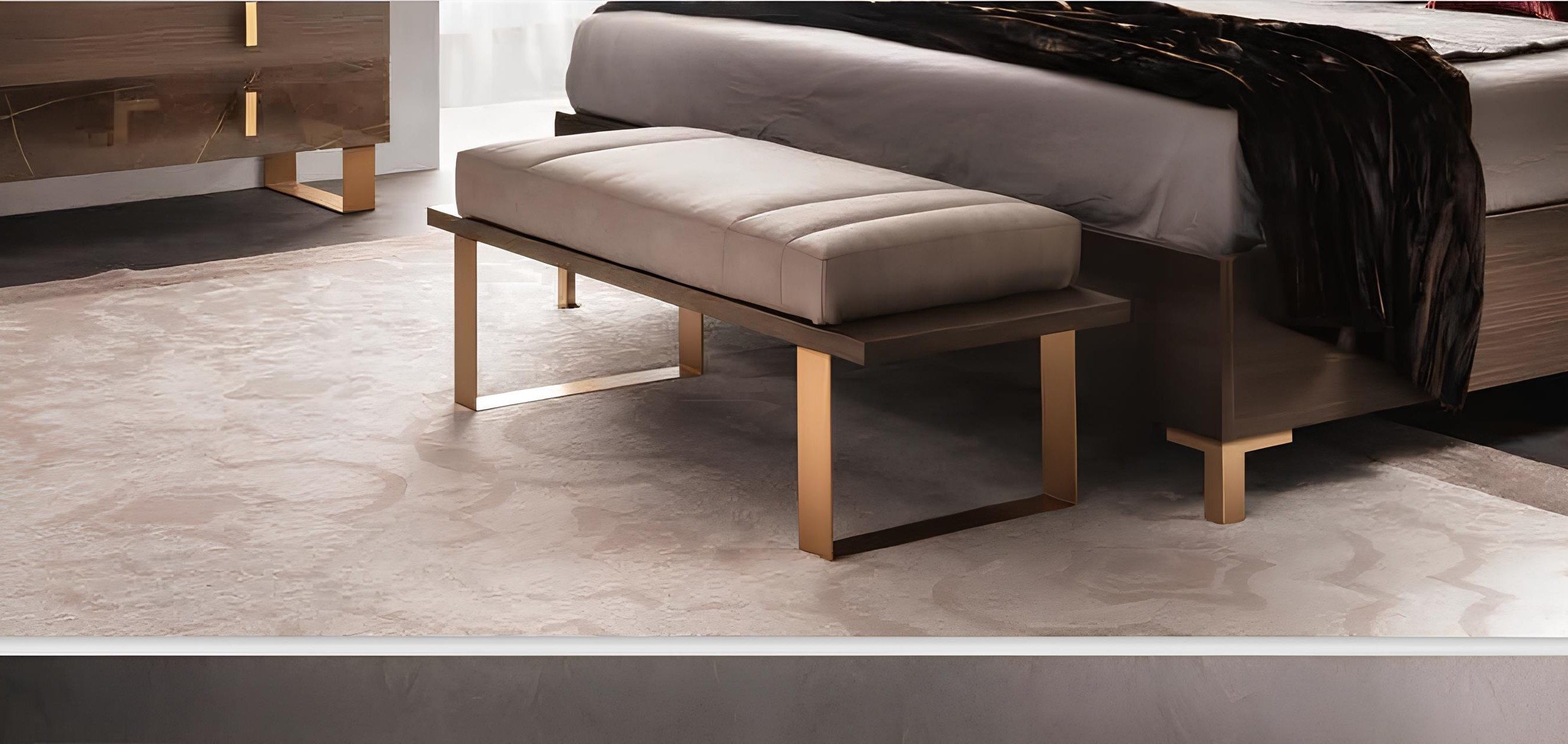 Xlmoebel Bettbank Luxuriöser Hocker aus Holz und Edelstahl für stilvolles Sitzen (1-St), Made in Europa