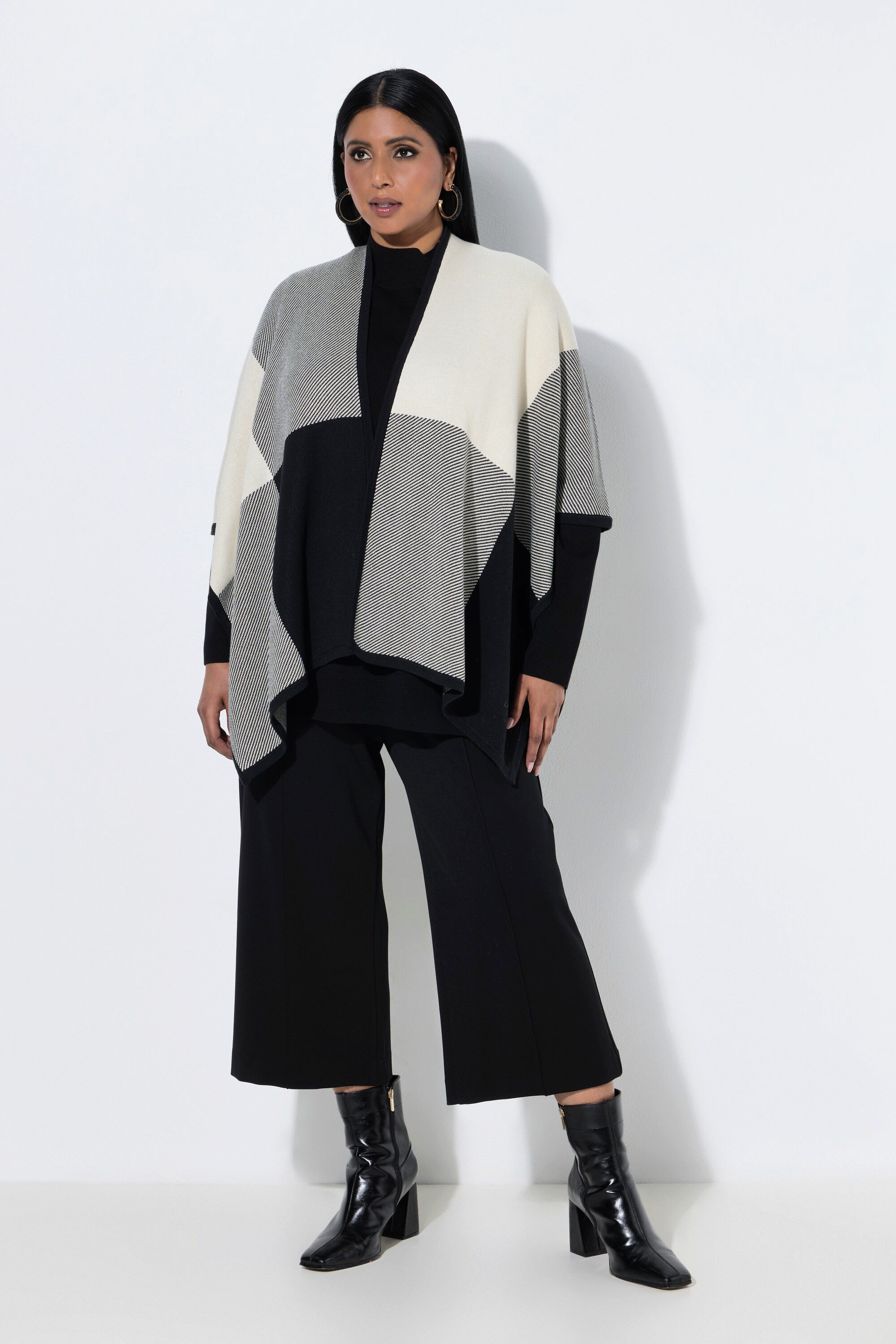 Ulla Popken Strickjacke Poncho Karomuster offene Form Rücken-V-Ausschnitt