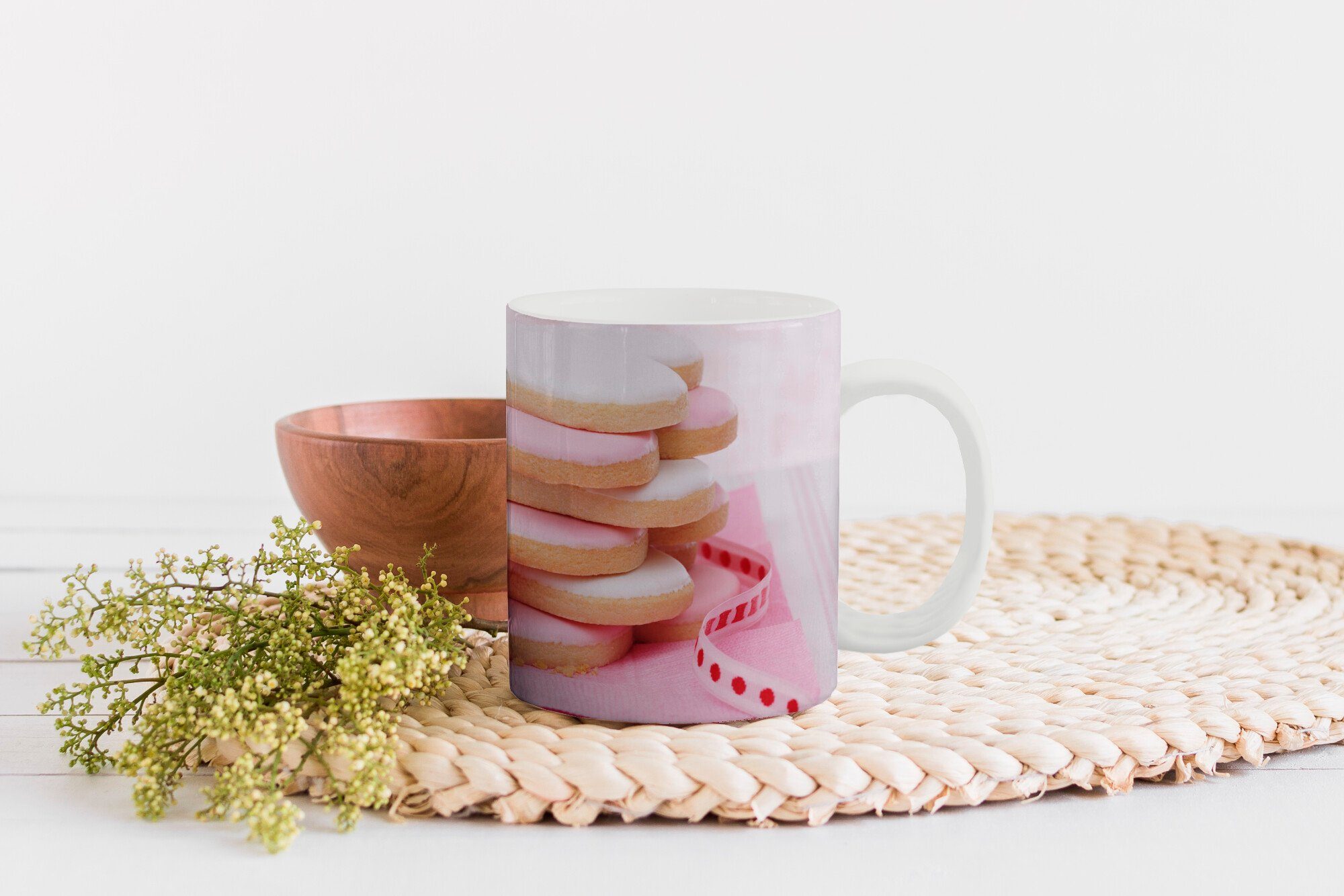 Keramik, Becher, Kaffeetassen, Kekse, MuchoWow herzförmige Teetasse, Tasse Rosa Teetasse, Geschenk