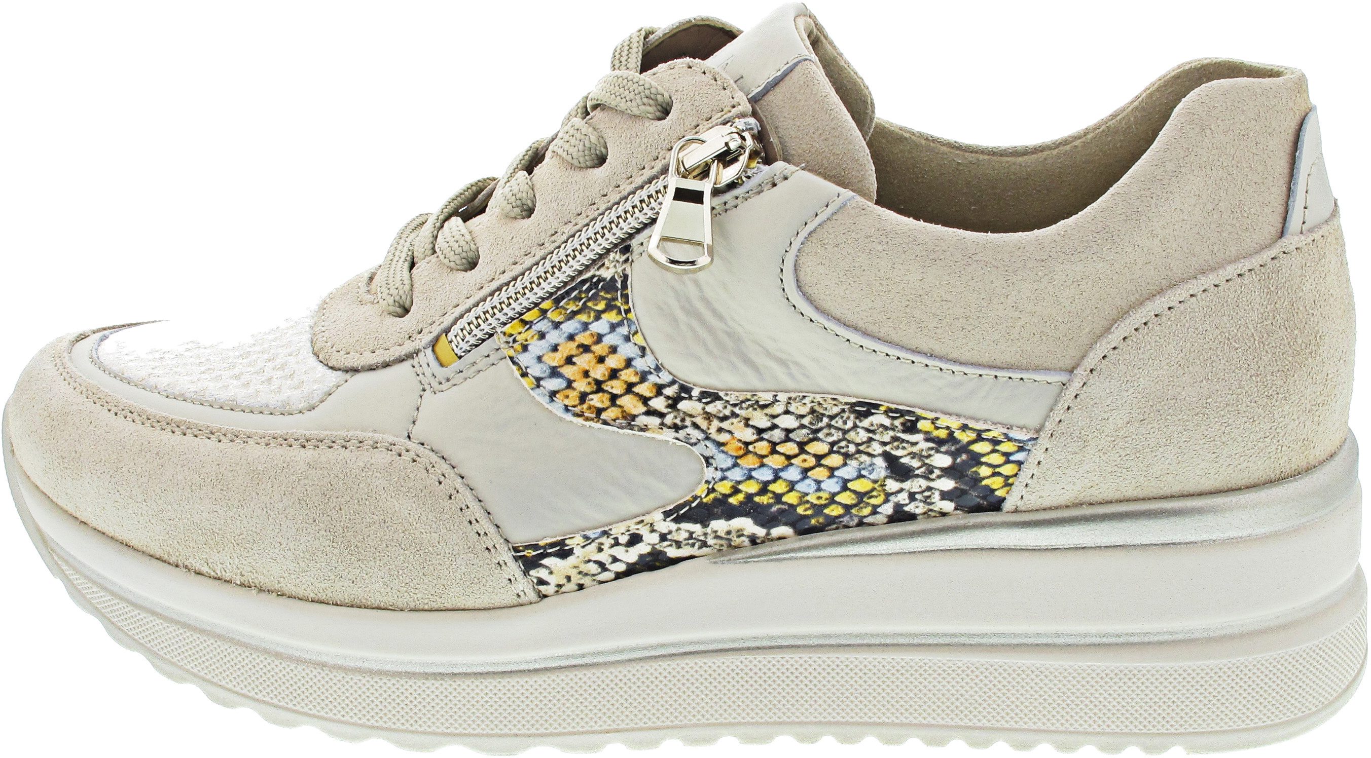 Schnürschuh