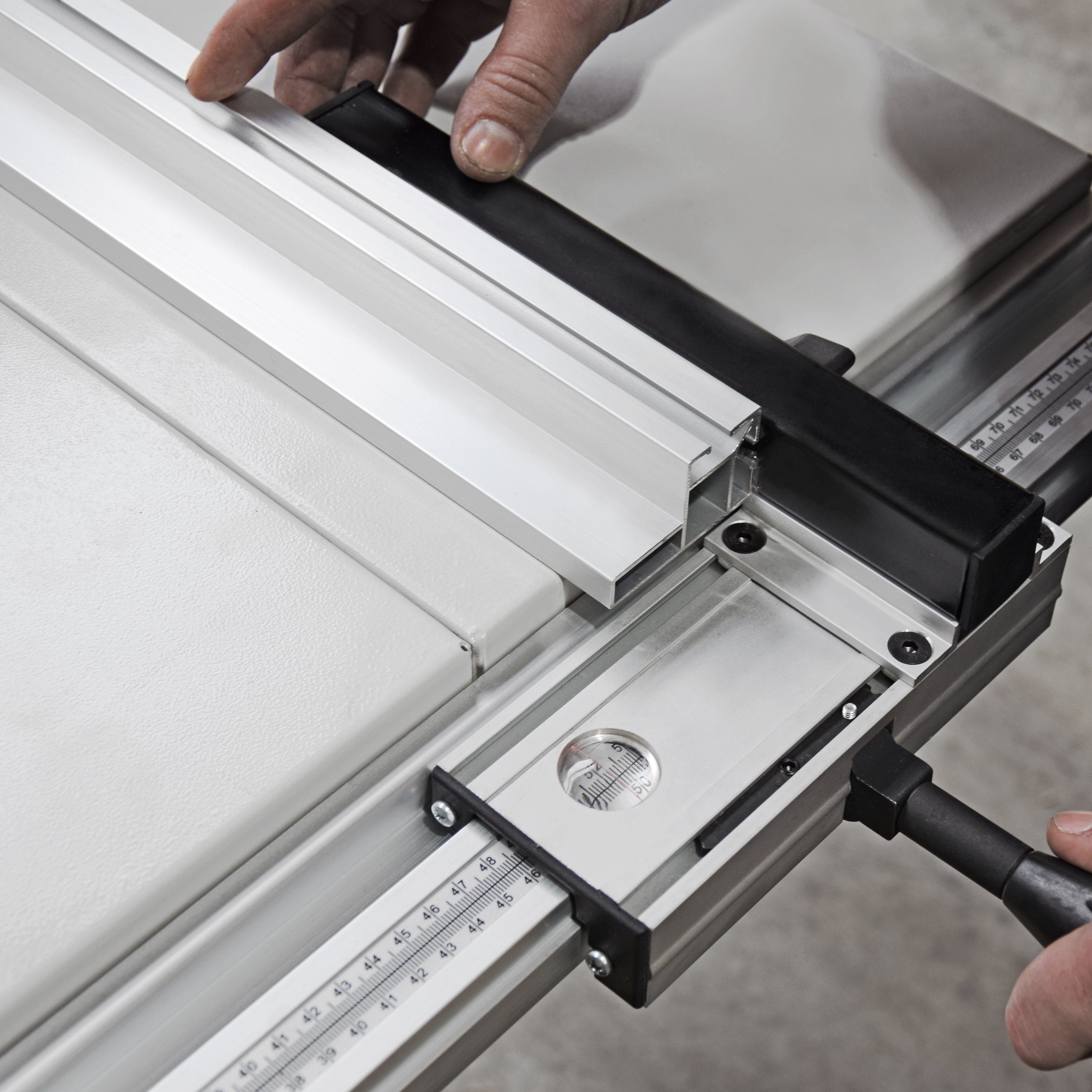 BAMATO Tischkreissäge BTS-250PRO mit 254mm Sägeblatt 3,1kW Kreissäge 400V, 1-St., XXL-Zubehör, schwenkbar, hochwertige Führung, stabiler Anschlag