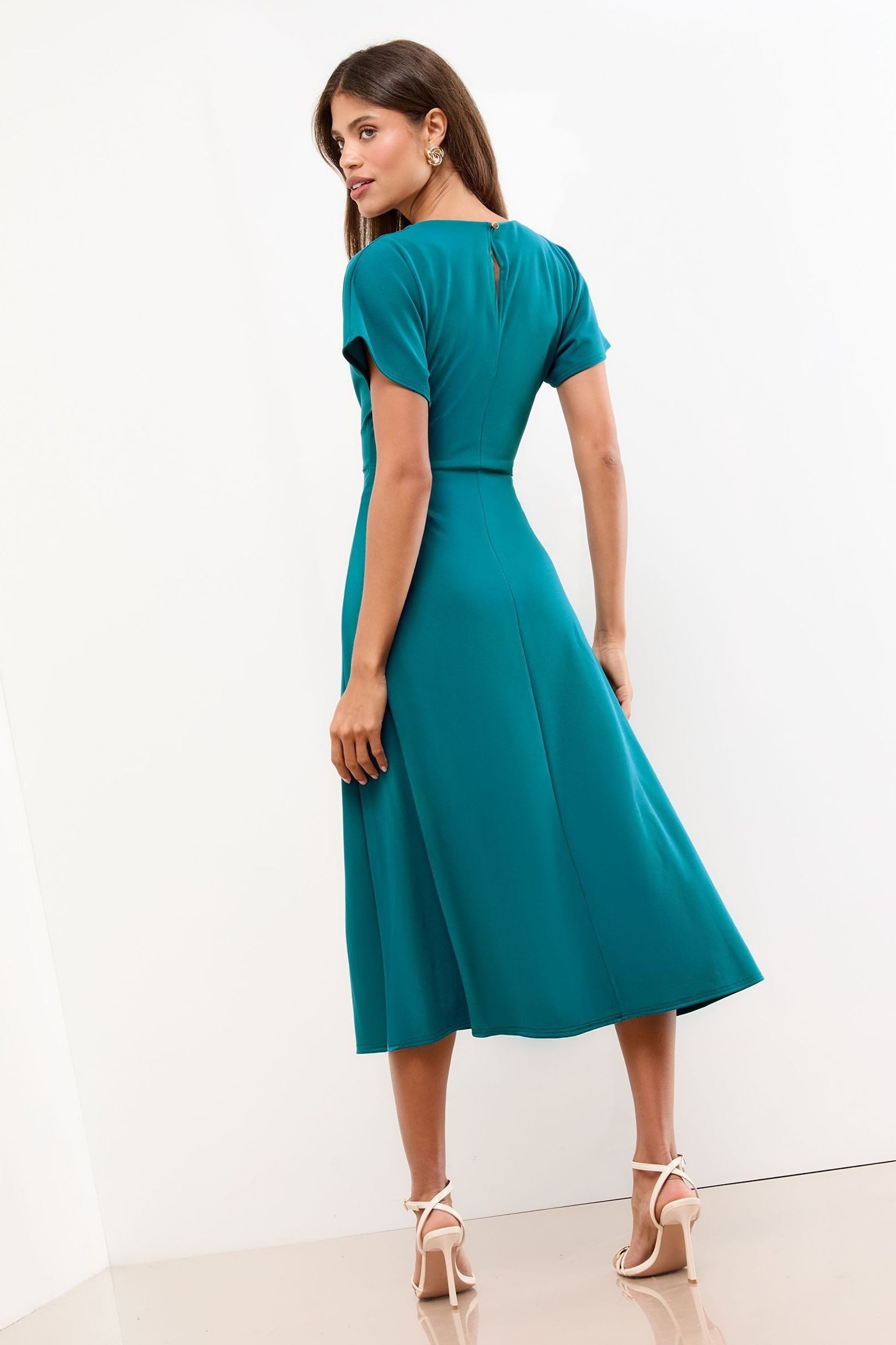 LIPSY Midikleid Lipsy Midikleid mit seitlichem Knoten, Regular (1-tlg) günstig online kaufen