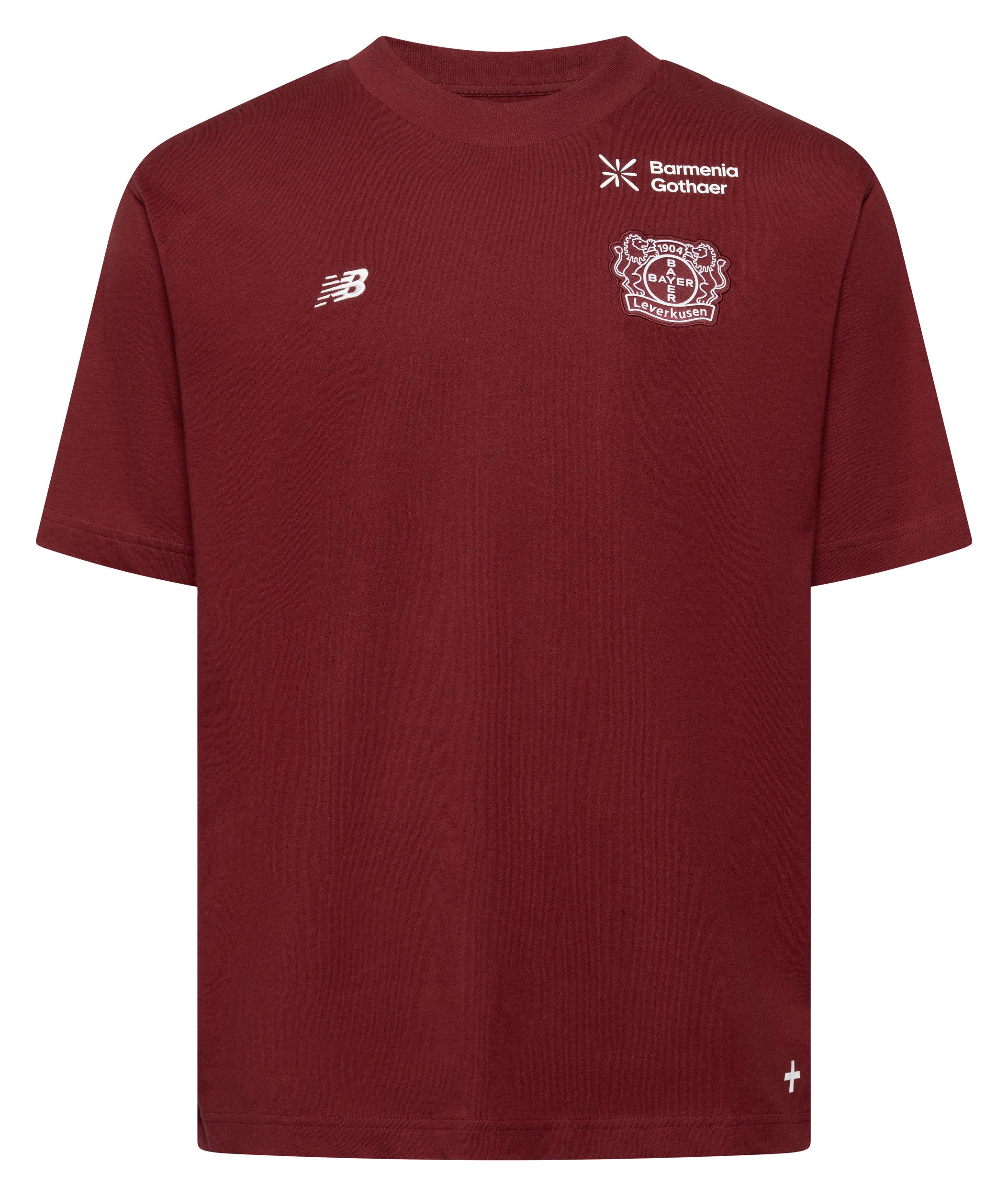 New Balance T-Shirt Bayer 04 26/27 Small Logo T-sh mit Rundhalsausschnitt, Kurzarm-Design, aus Jersey-Material