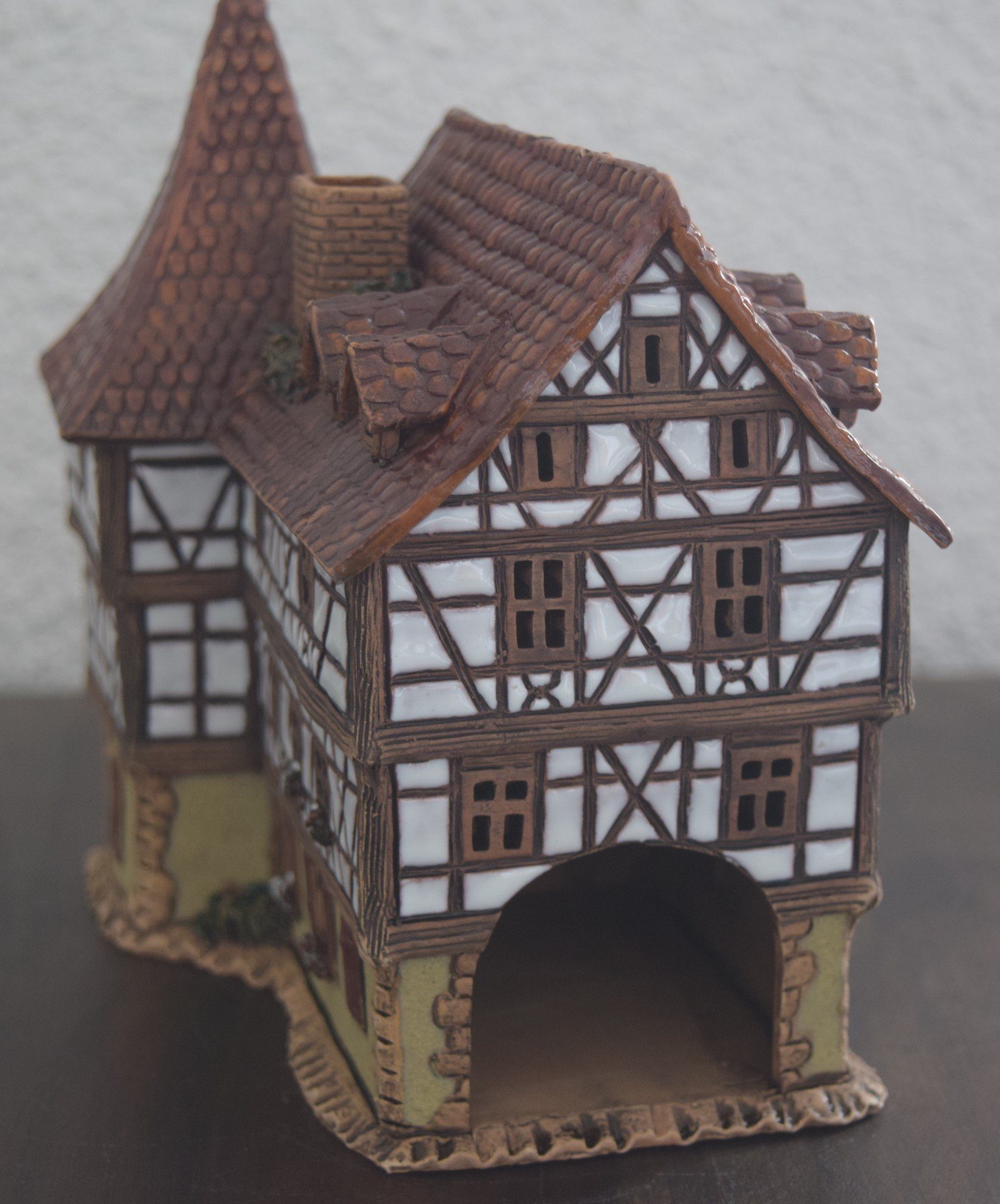 (1 Keramik- - Haus Räucherhaus Fachwerkhaus - Lichthaus HandArt, Dekohelden24 St) B