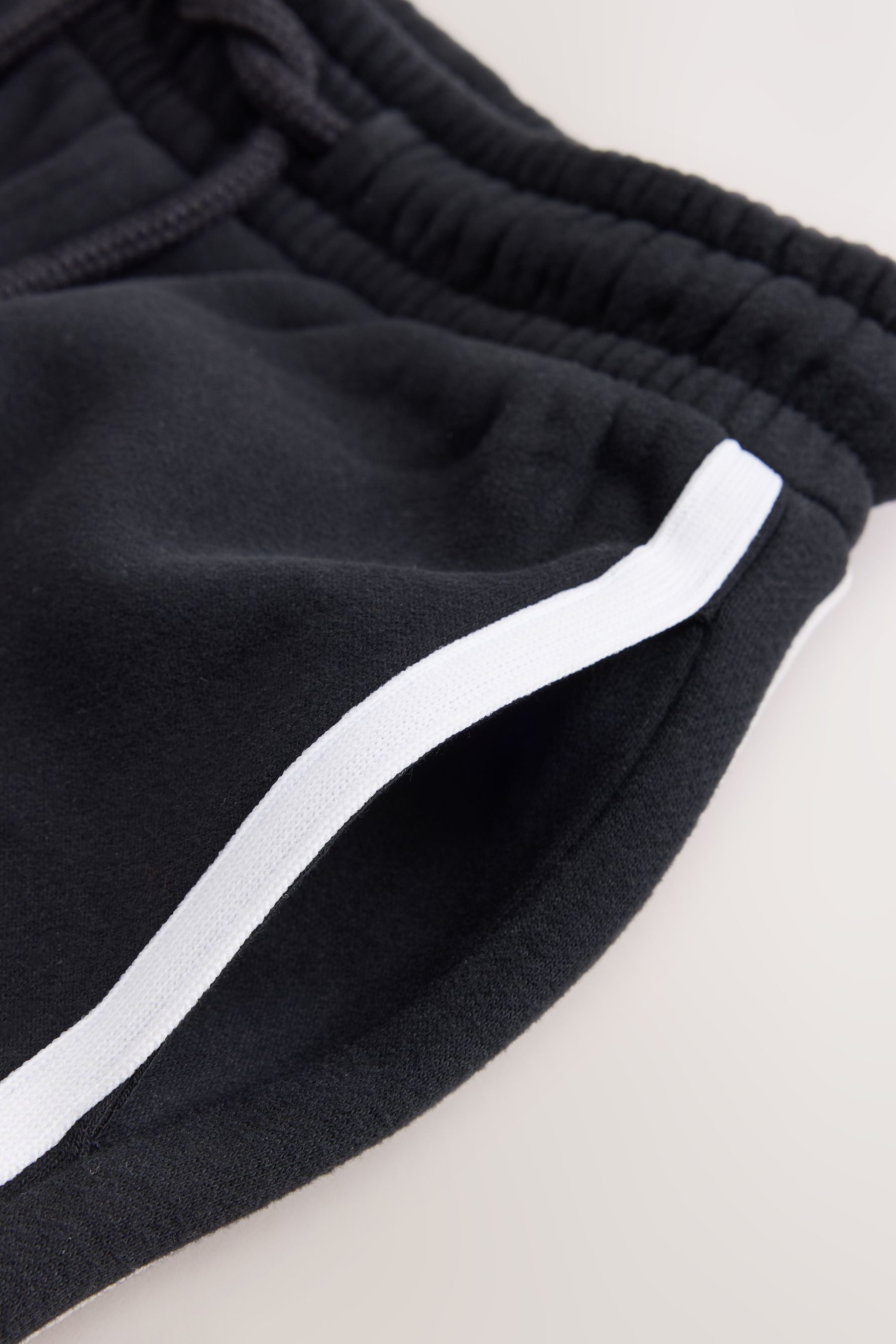 Next Jogginghose Schmal zulaufende Jogginghose Streifen, Regular (1-tlg) – Bild 4 von 4
