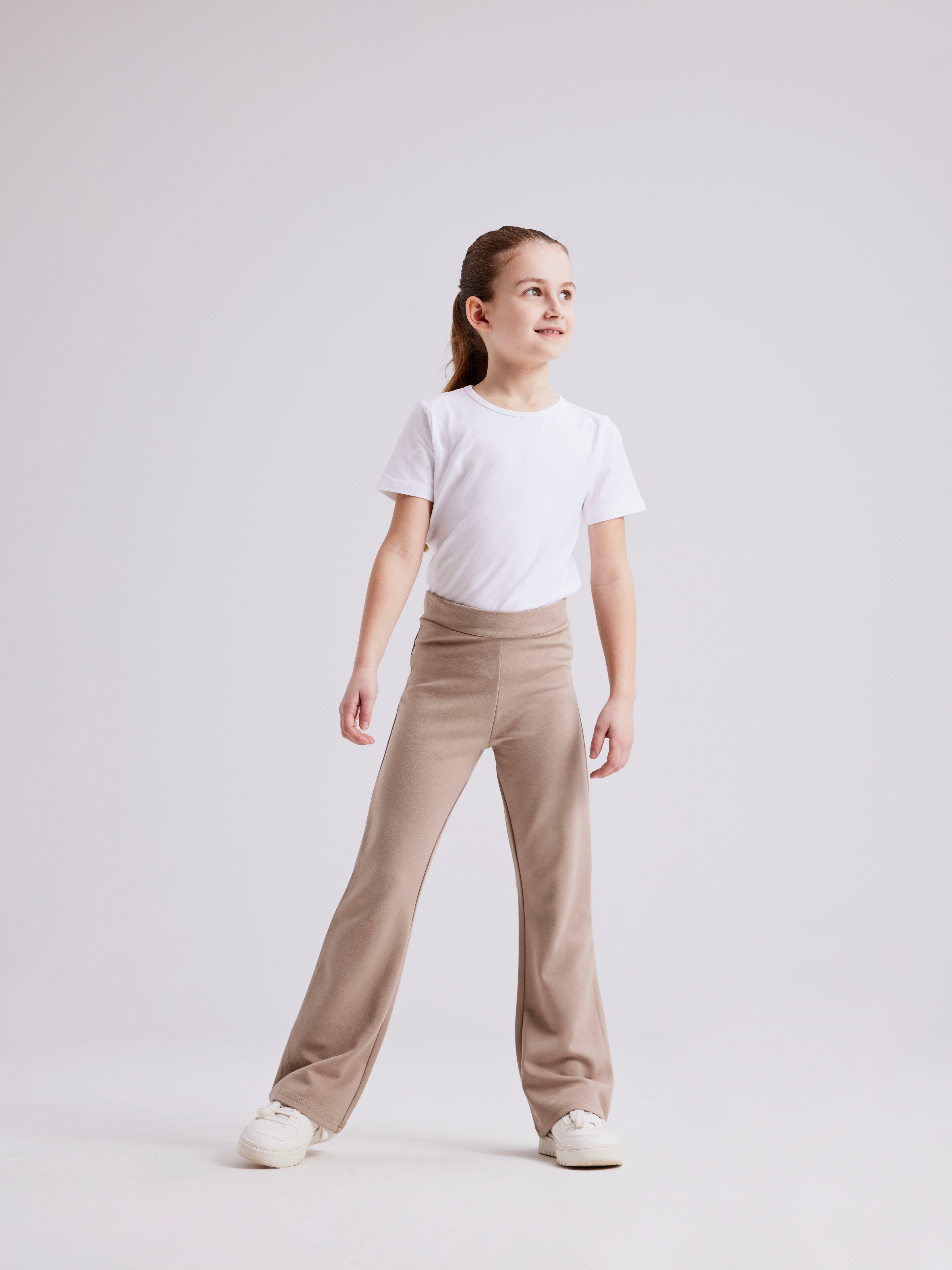 Name It Jerseyhose NKFFRIKKALI für Mädchen mit ausgestelltem Bein und Viskose unifarben, casual, ausgestellt, Viskosemix, ohne Kragen