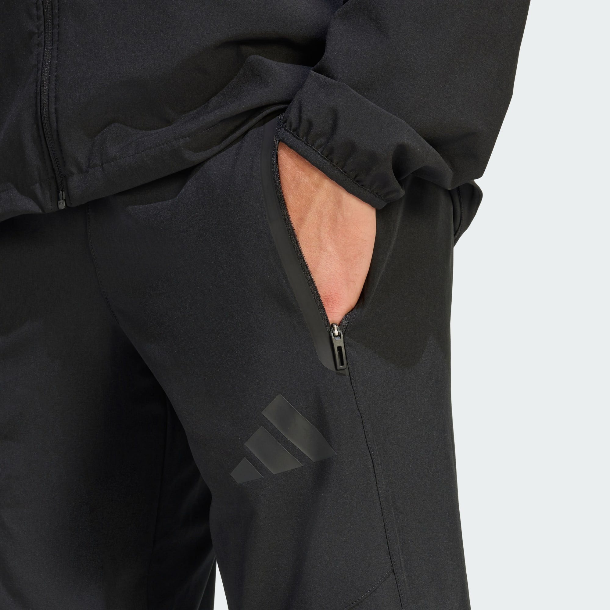 adidas Performance Trainingshose TIRO TRAVEL HOSE, GEWEBT (1-tlg)