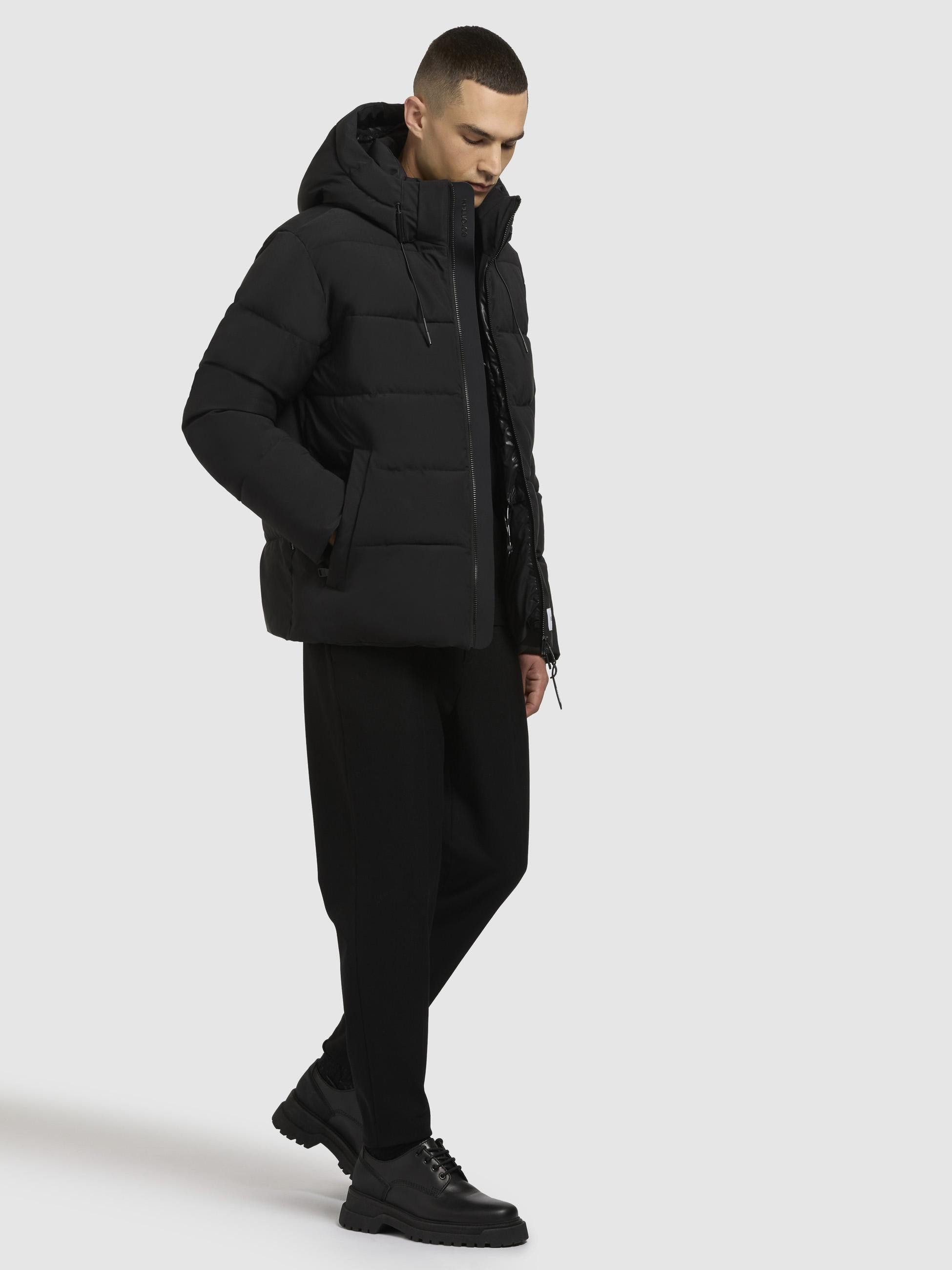 khujo Winterjacke Loga2-YM Steppjacke mit abnehmbarer Kapuze und Rucksackträgern
