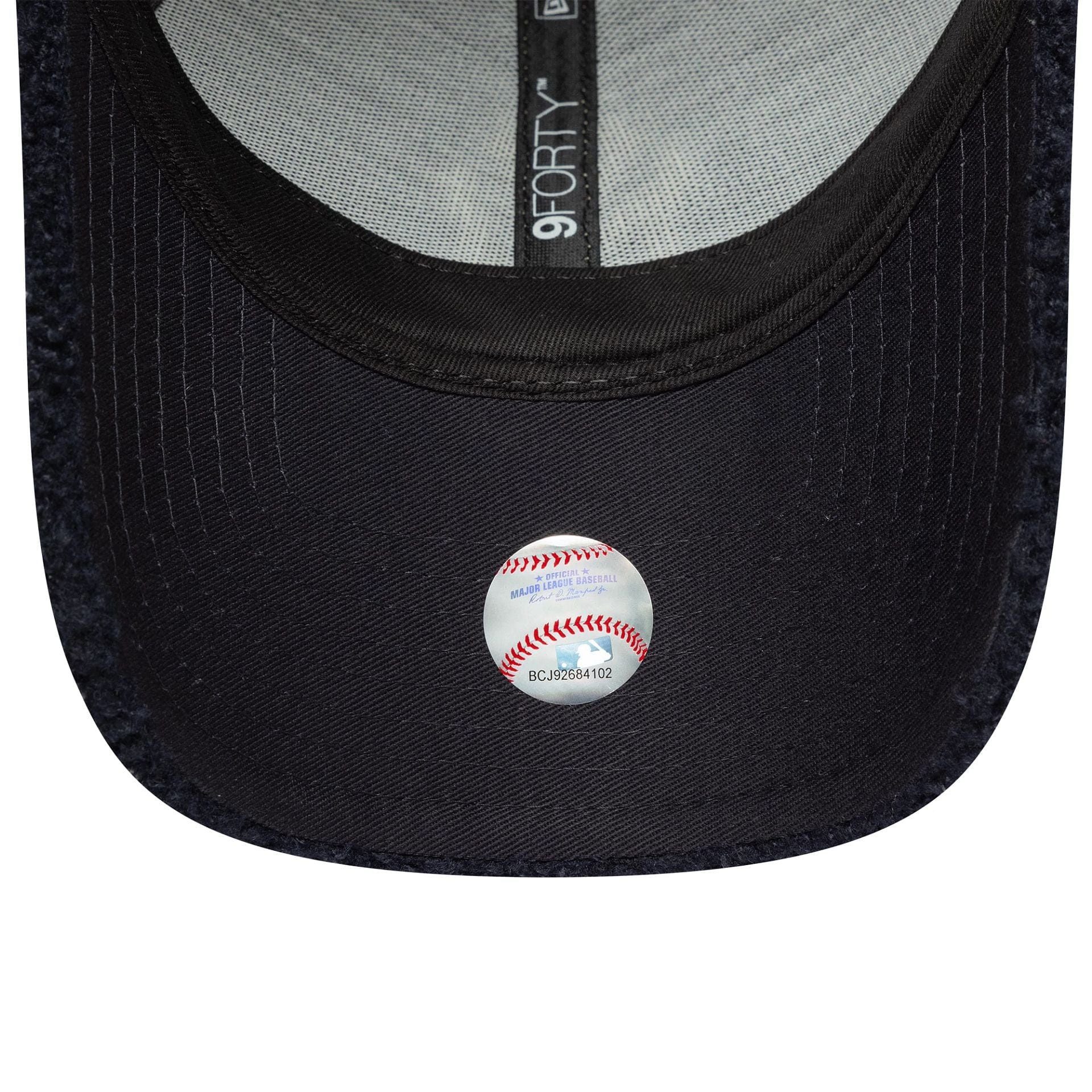New Era Snapback Cap 9FORTY New York Yankees Sherpa Borg