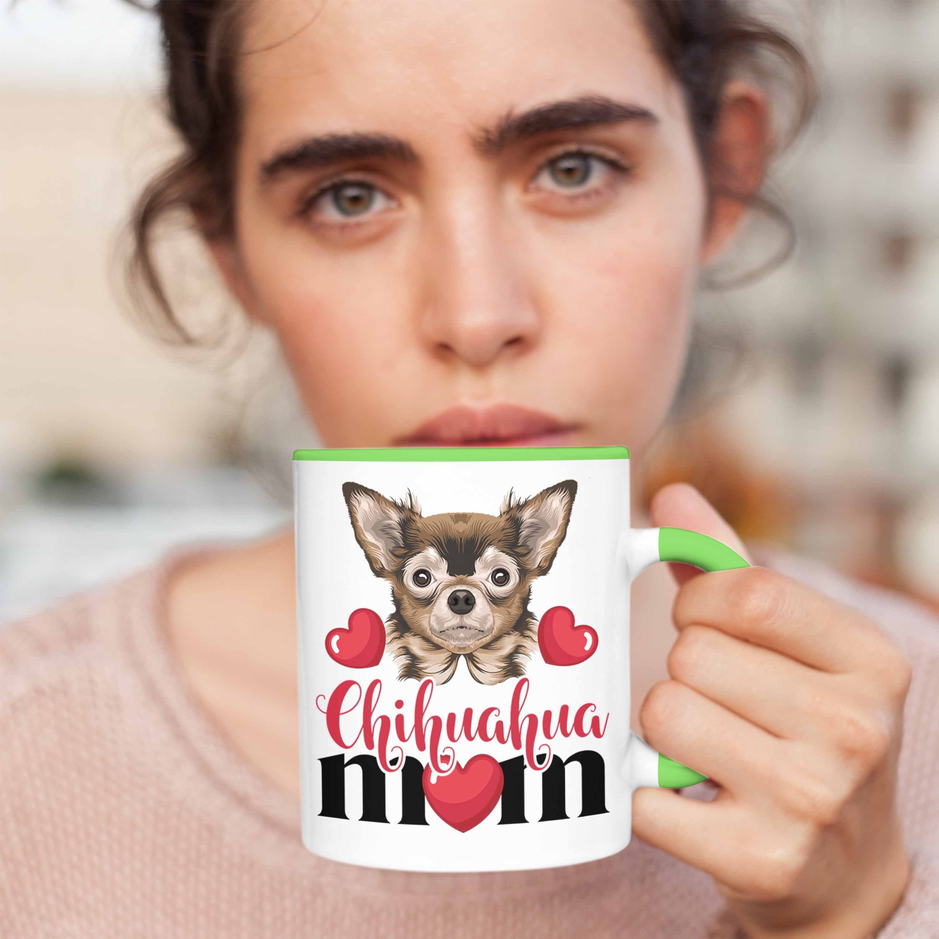 Trendation Tasse Chihuhahua Mom Mama Grün Geschenkidee Besitzer Tasse Frauchen Kaffee-Becher