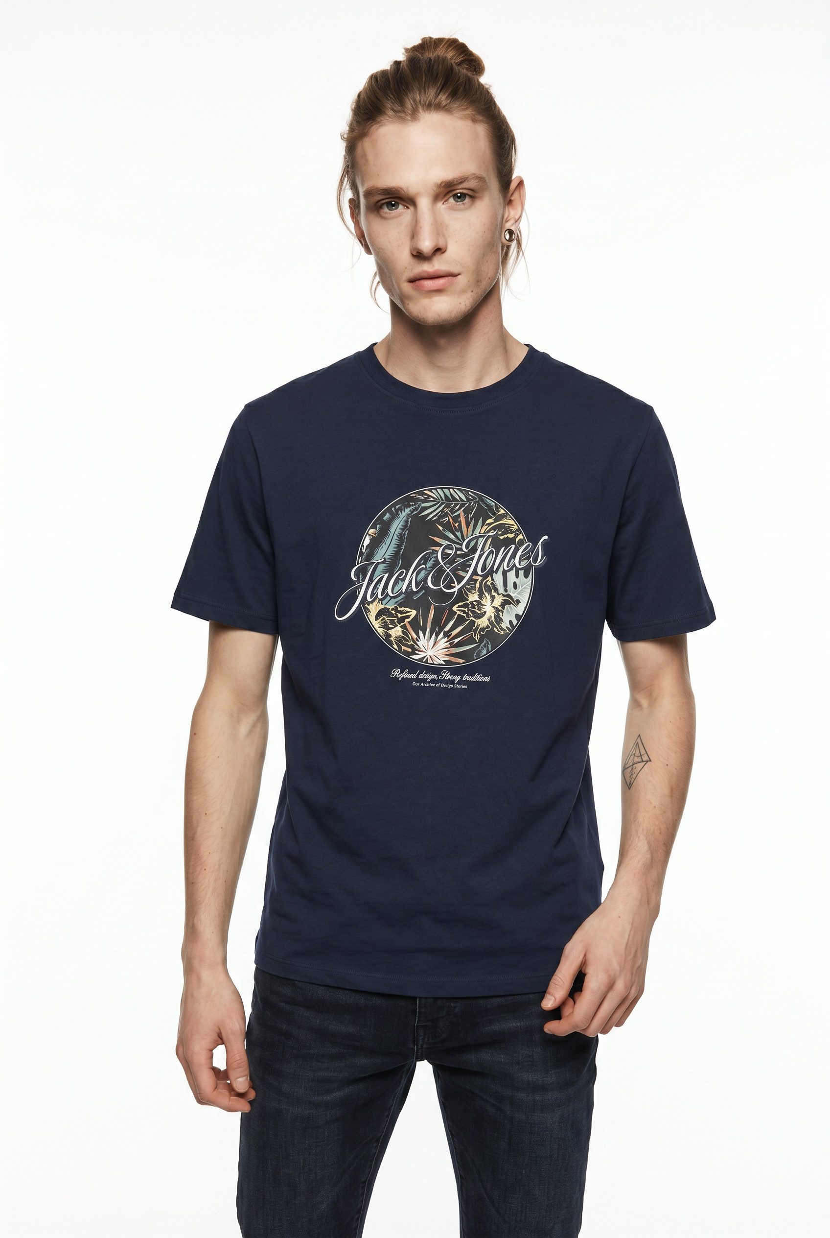 Jack & Jones Rundhalsshirt JJHONOLULU SHAPE TEE SS CREW NECK Baumwolle, regular fit