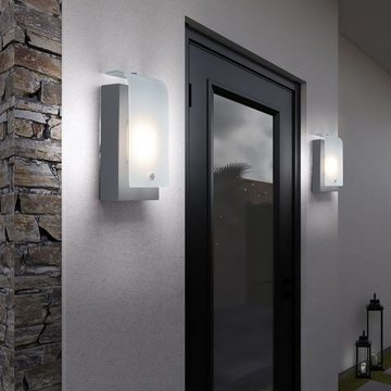 EGLO Außen-Wandleuchte, LED-Leuchtmittel fest verbaut, Warmweiß, LED Außen Wand Lampe 3,7 Watt Metall silber Glas Balkon Terrassen