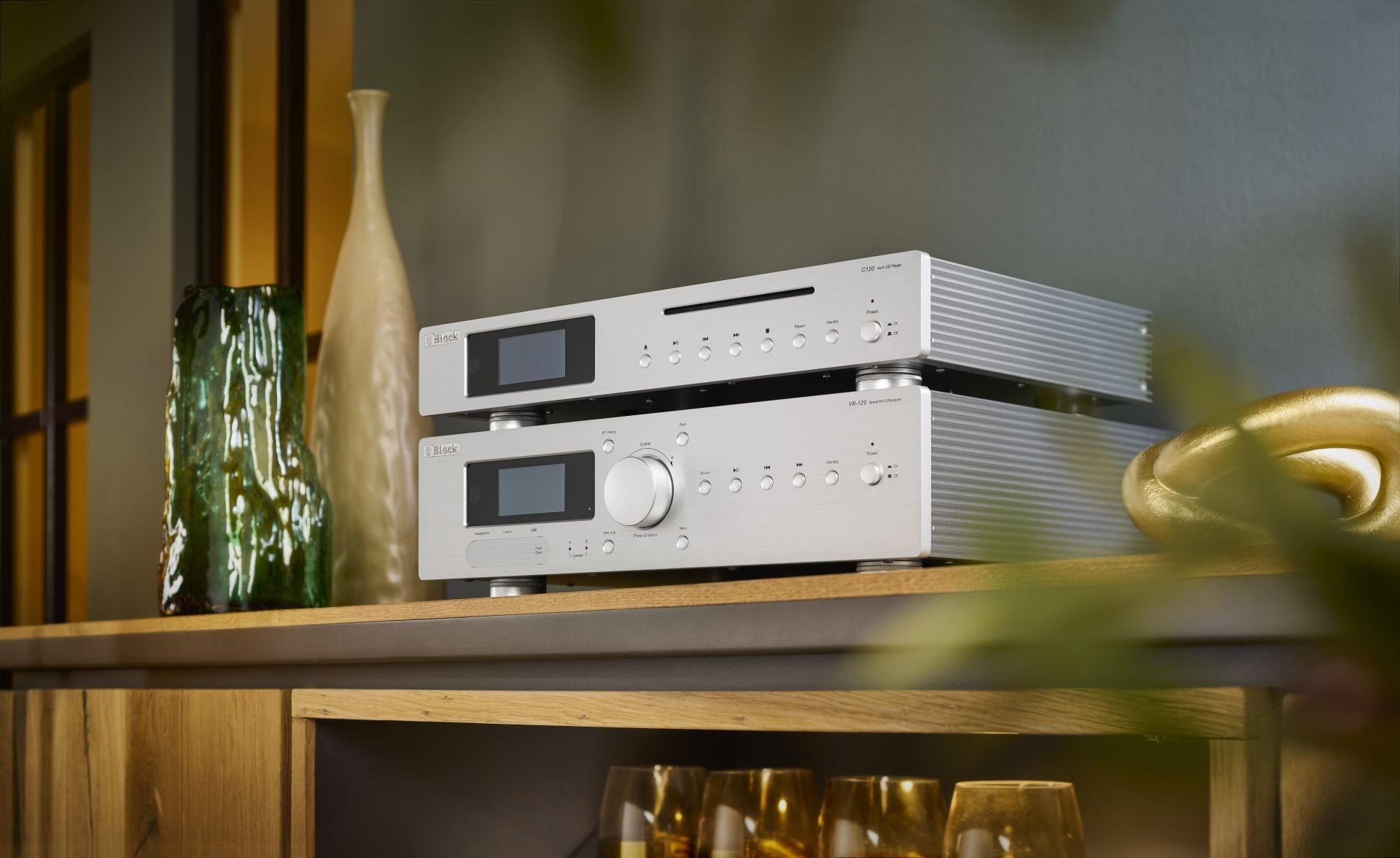 Block Block VR-120 HiFi Receiver 2x120W DAB+ Internetradio XLR Endverstärker