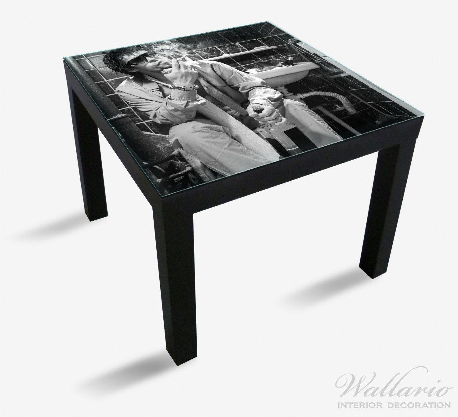 Wallario Tischplatte Kloparty - Tisch (1 Ikea SW Sexy für auf Mann Zigarette Toilette mit St), Lack geeignet